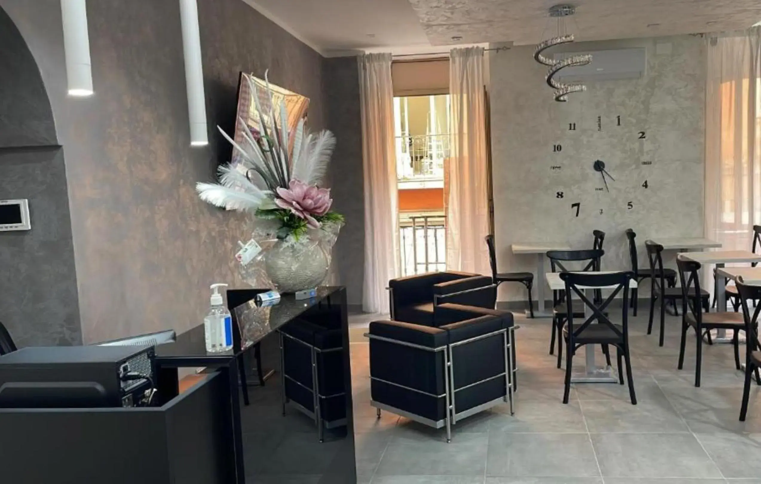 Lobby or reception in Hotel Poker Lobby or reception in Hotel Poker