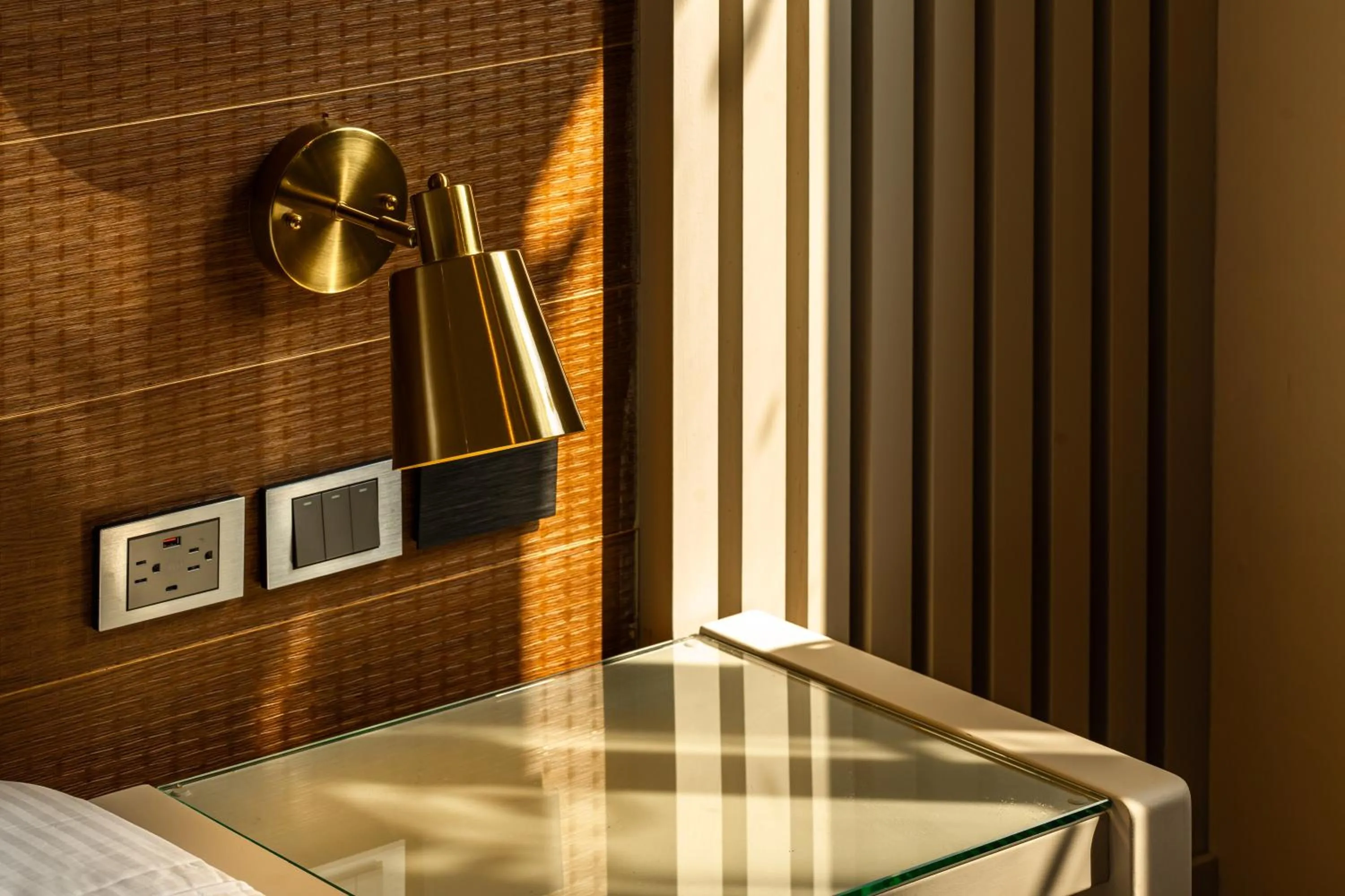 Bed in 露夏旅社 l 納康商旅 l 智能入住 l 鄰近花園夜市