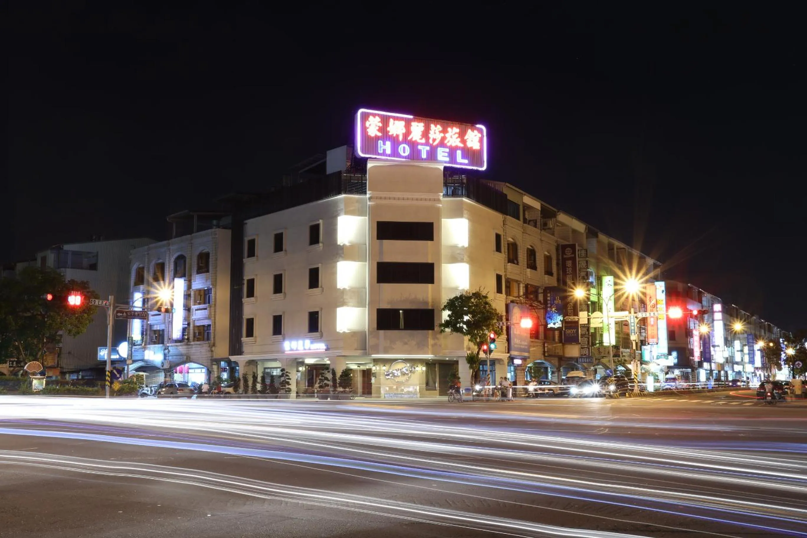 Property building in Monalisa Hotel