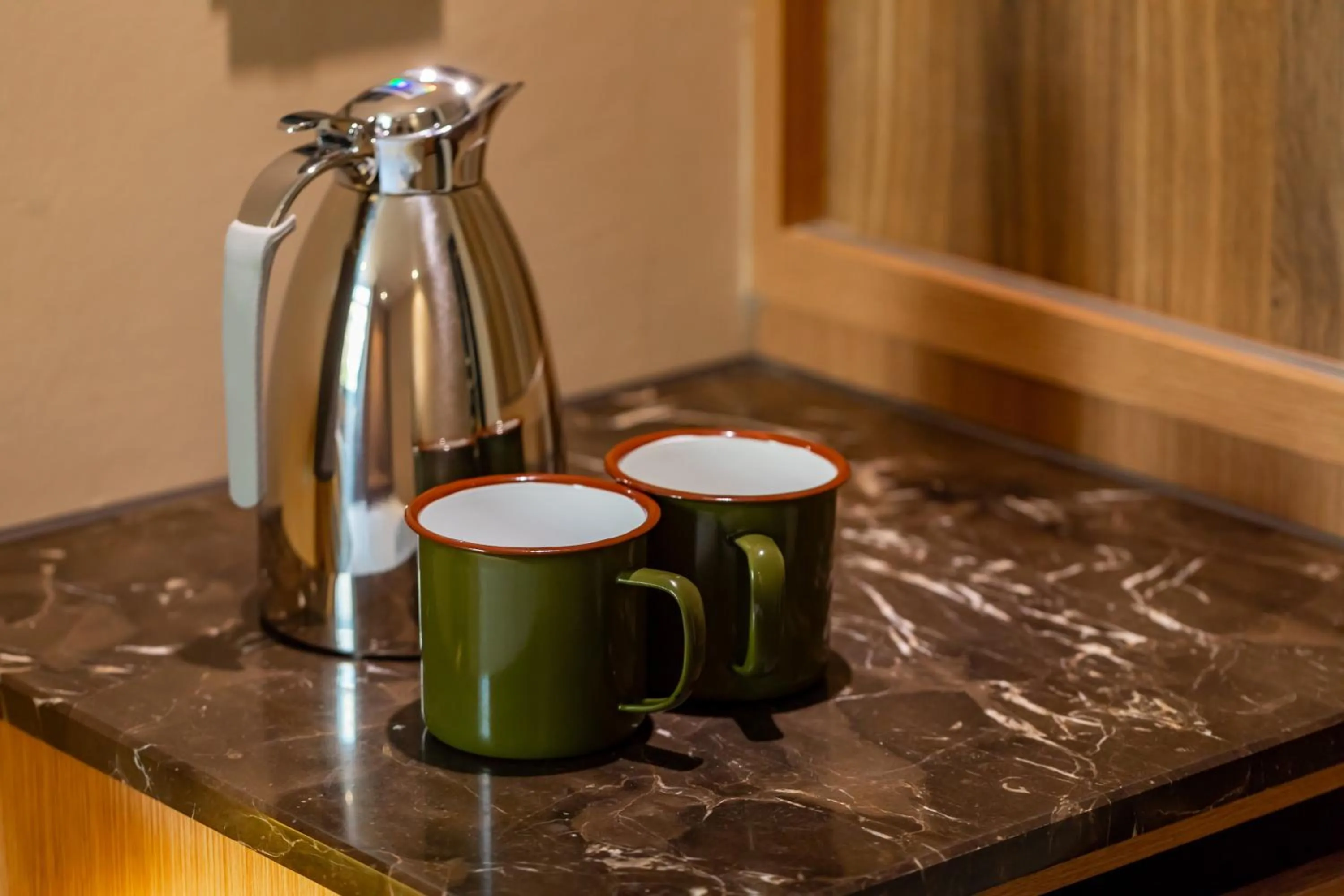 露夏旅社 l 納康商旅 l 智能入住 l 鄰近花園夜市