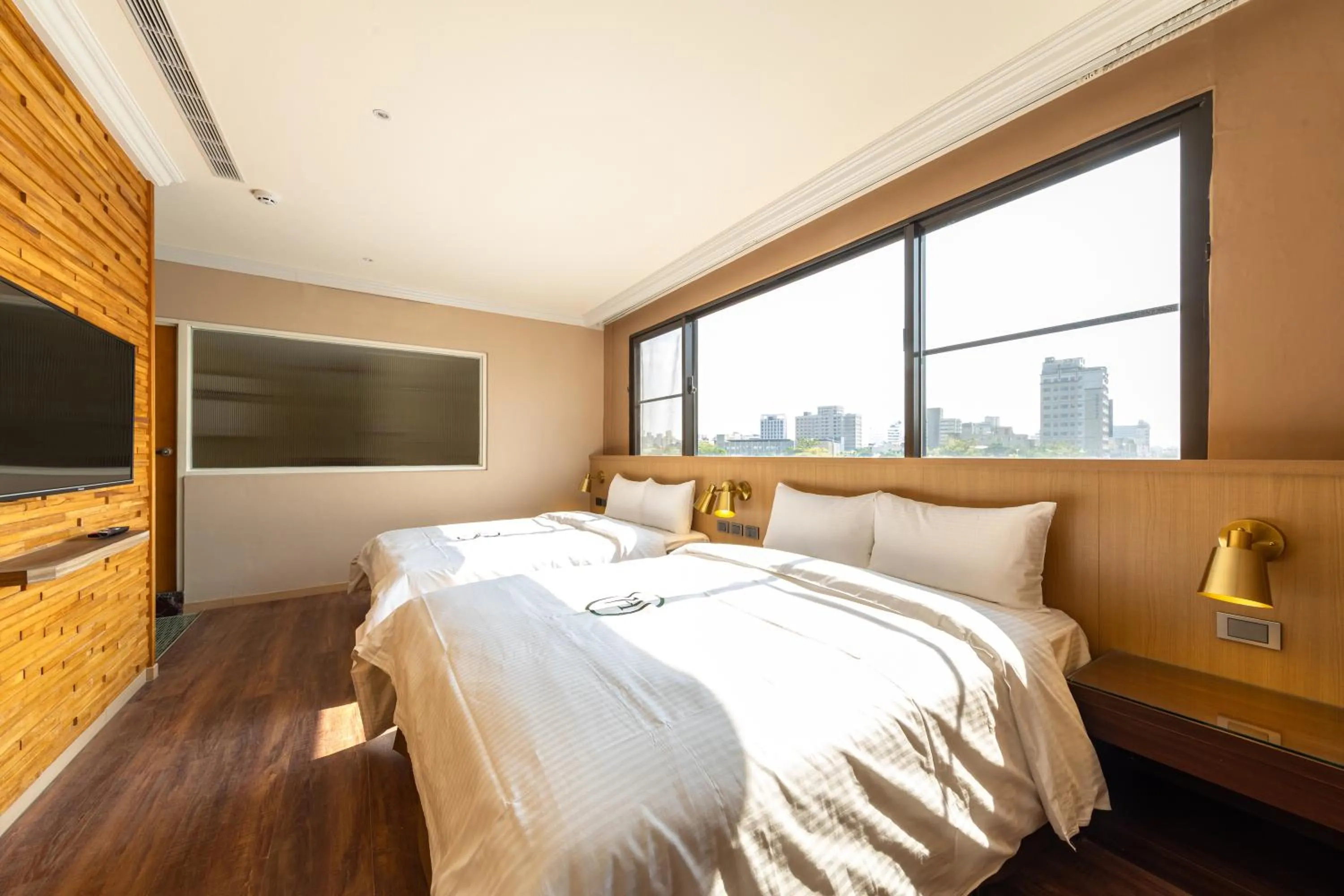 Bed in 露夏旅社 l 納康商旅 l 智能入住 l 鄰近花園夜市