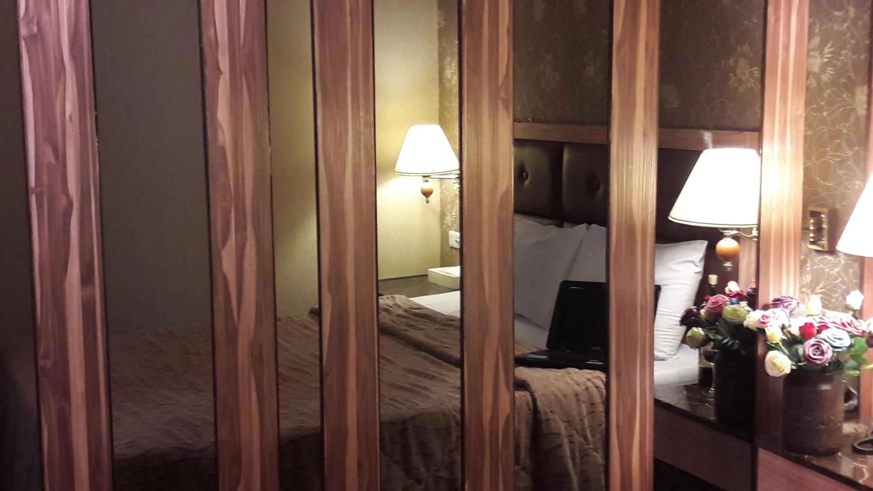 Bed in Monalisa Hotel