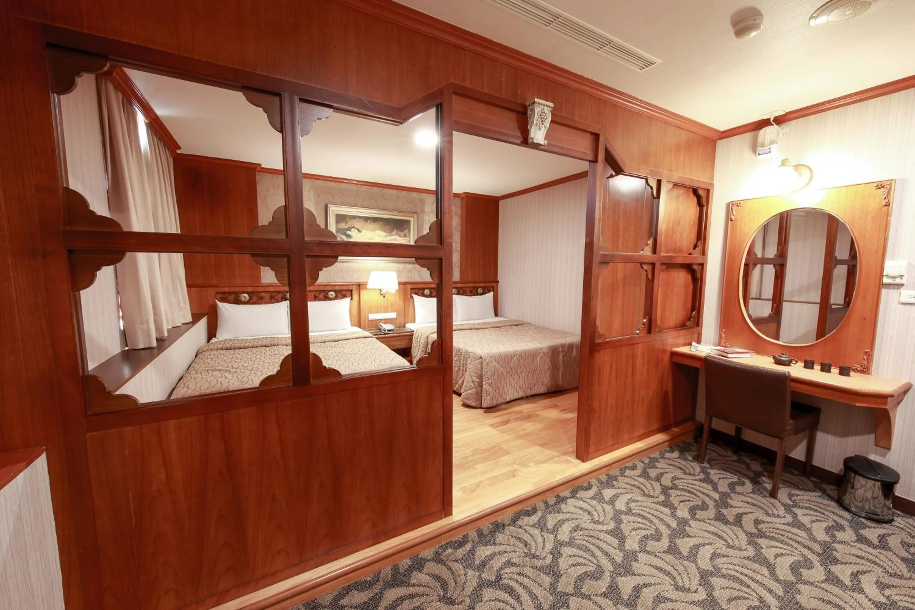 Bed in Monalisa Hotel