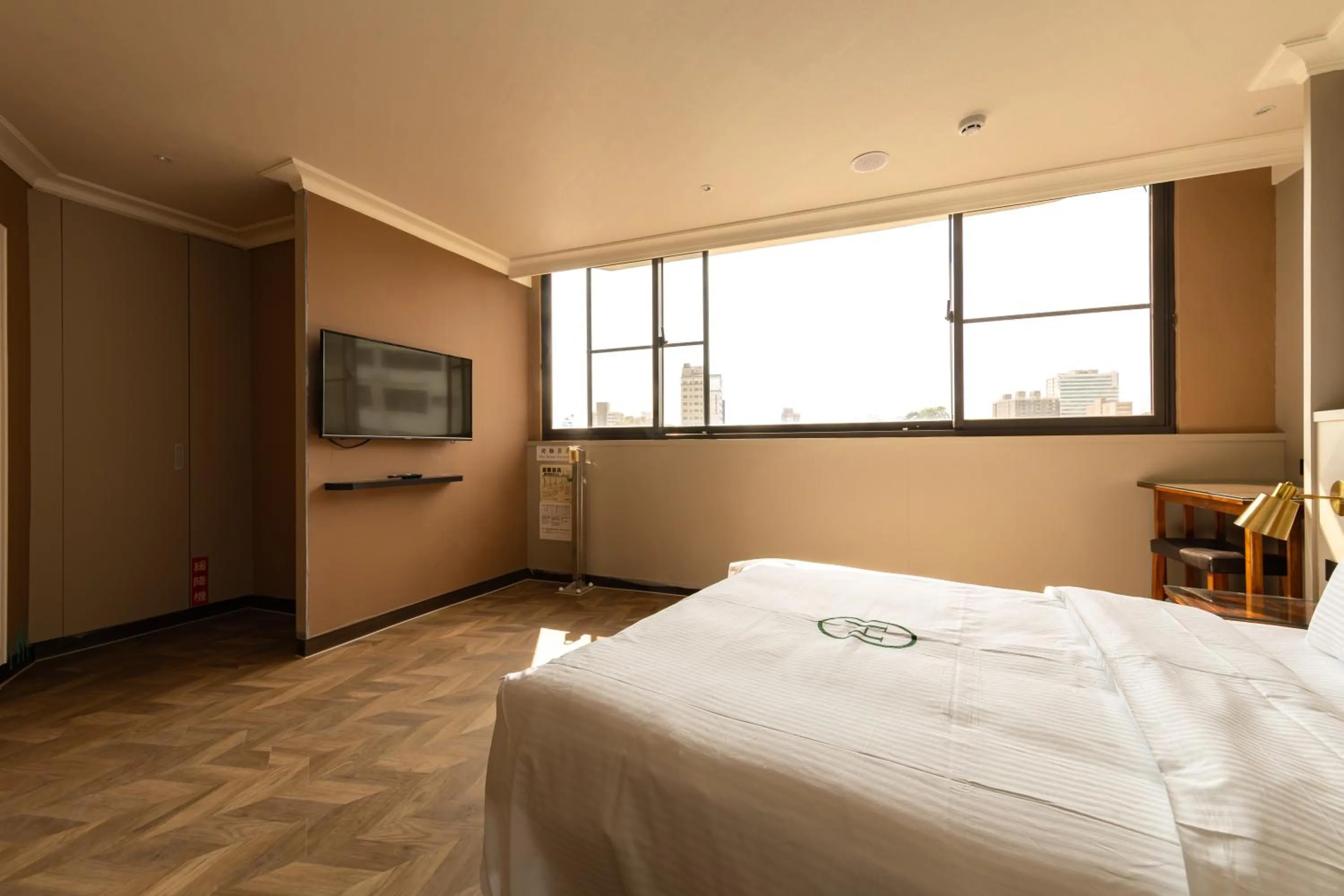 Bed in 露夏旅社 l 納康商旅 l 智能入住 l 鄰近花園夜市