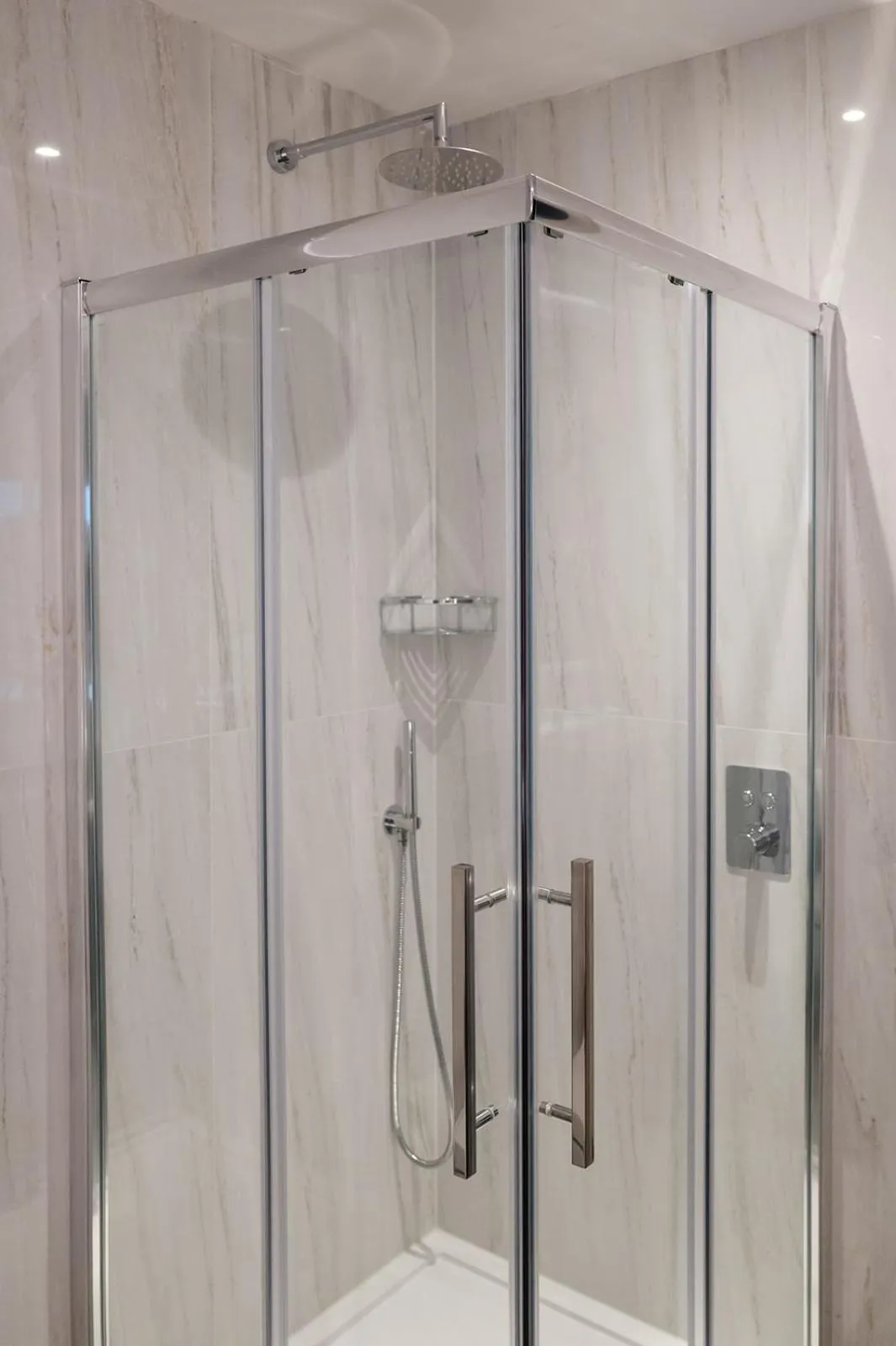 Shower in Radstone Hotel