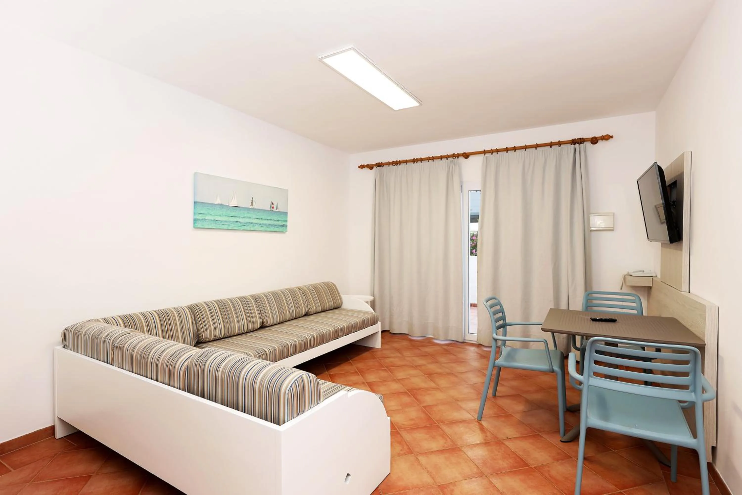 Photo of the whole room in Hotel Club Es Talaial