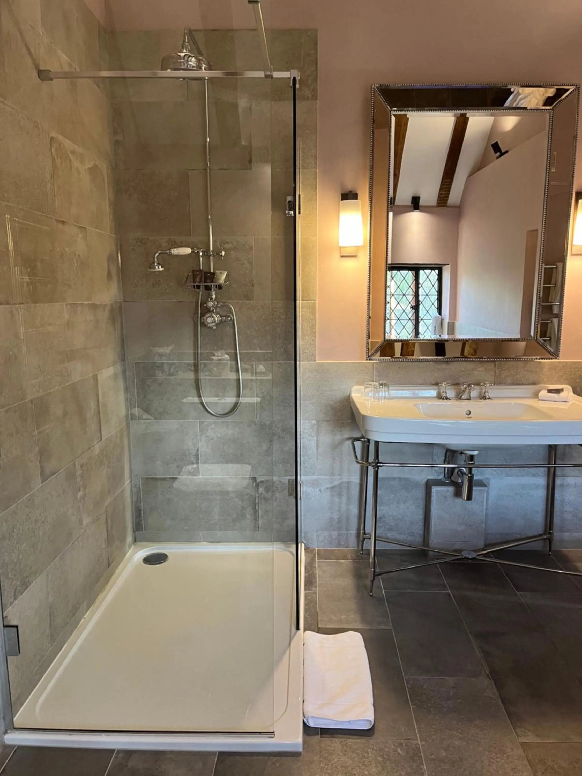 Shower in Bailiffscourt Hotel & Spa