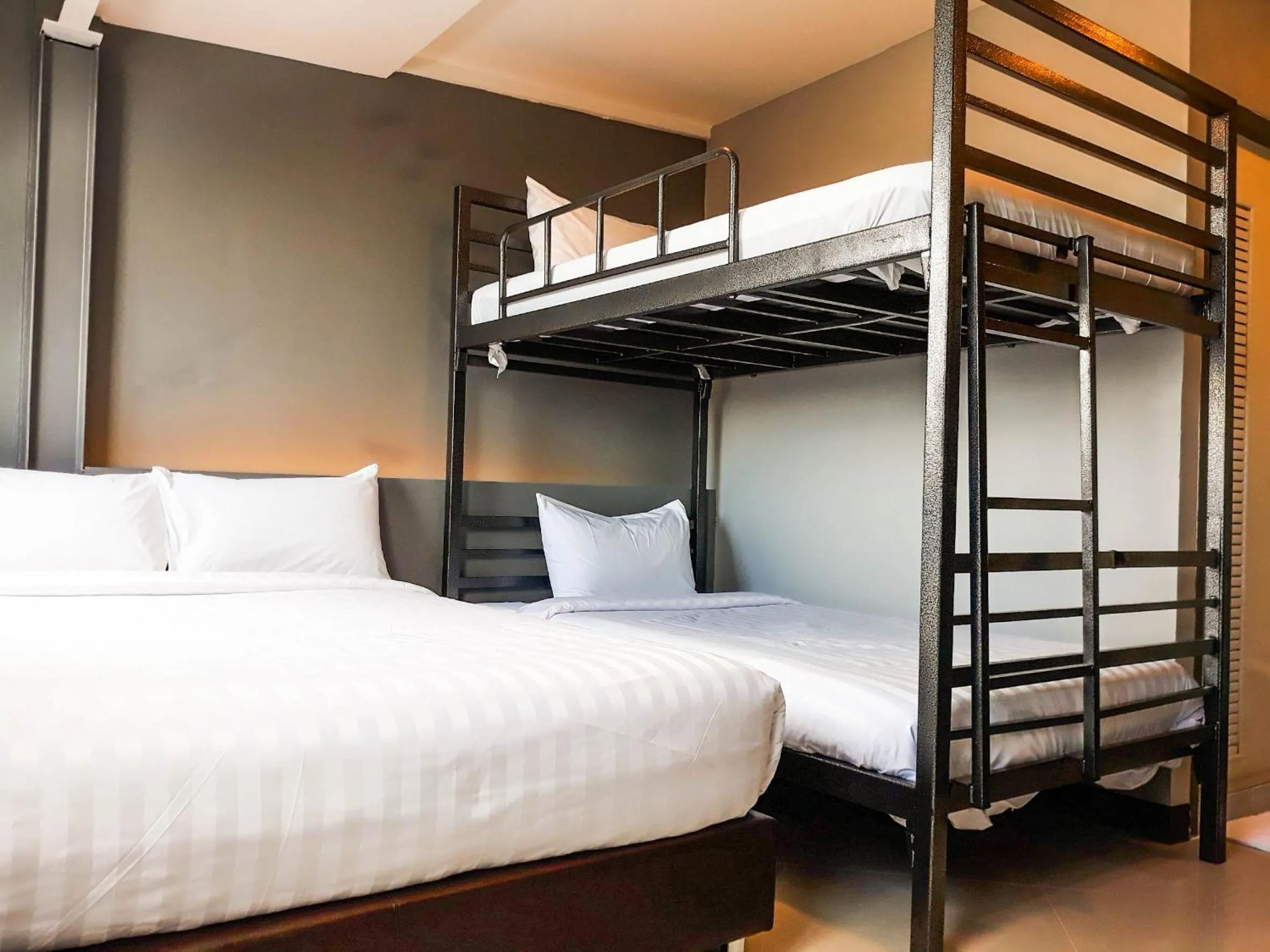 Bed in Lux Rooms Night Bazaar