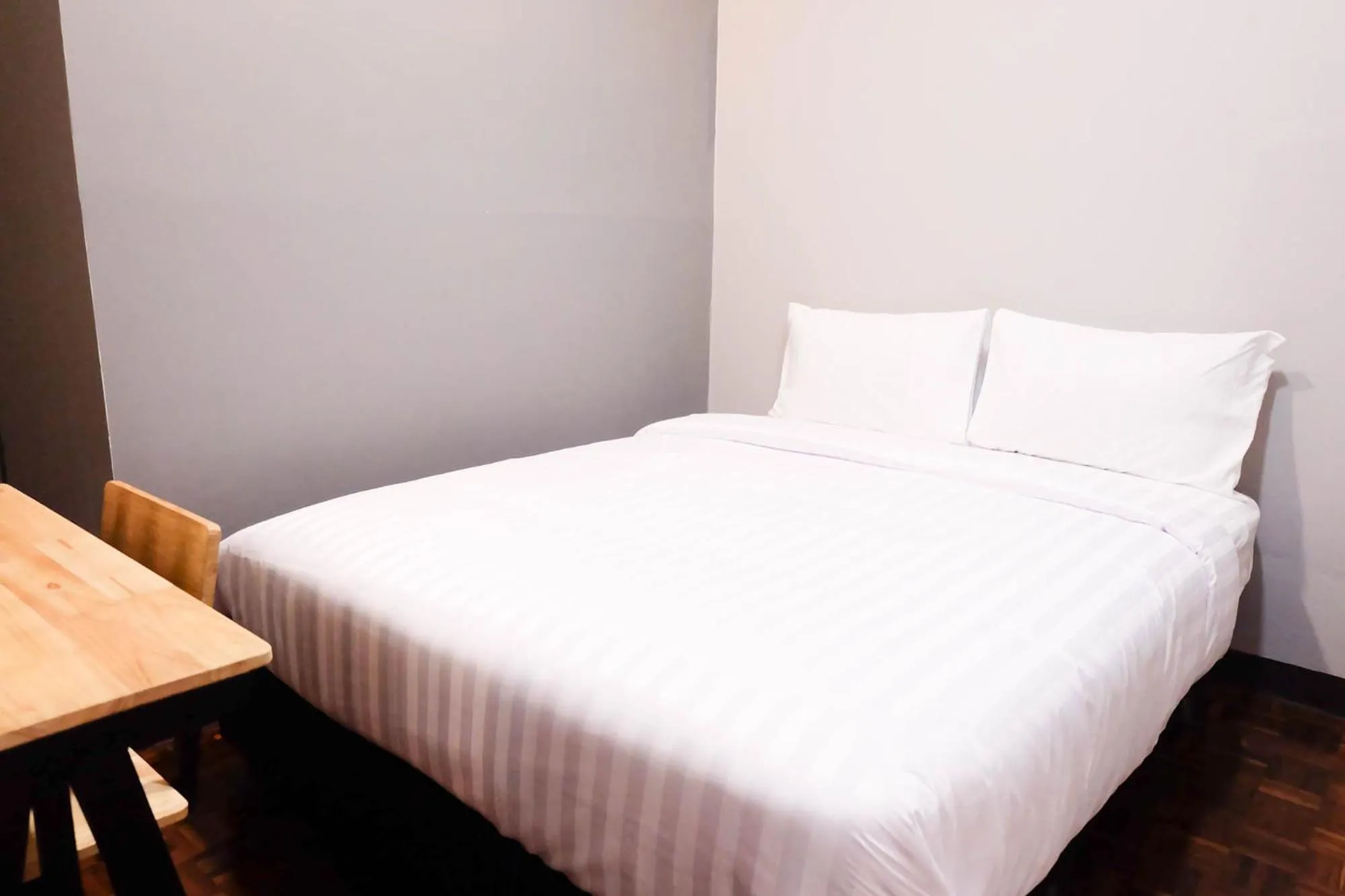 Bed in Lux Rooms Night Bazaar