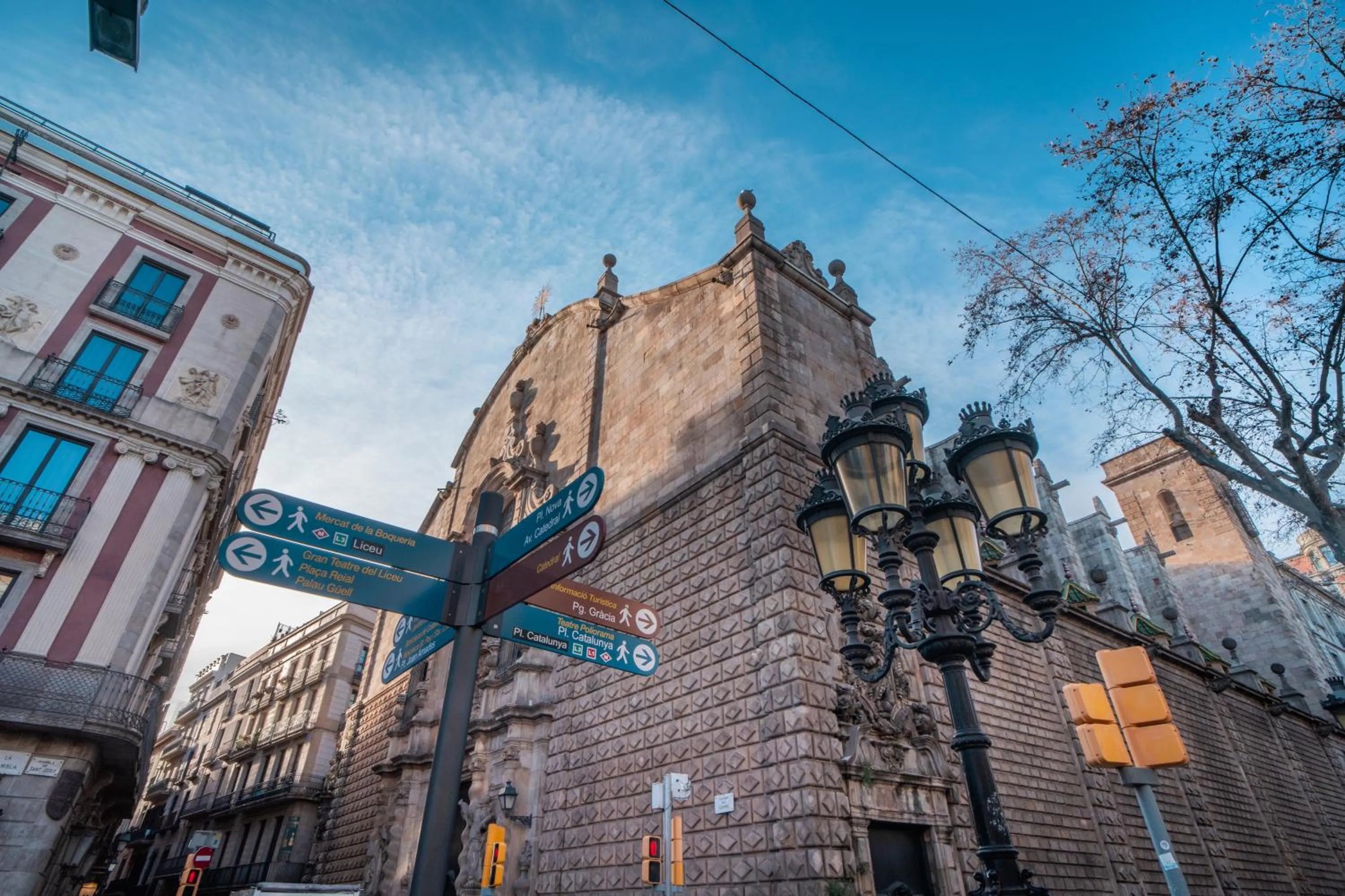 Nearby landmark in Hostal Fina