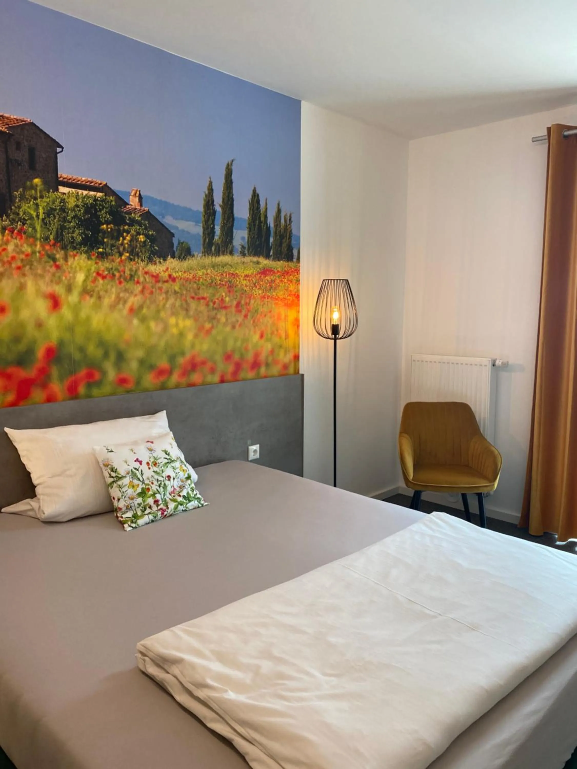 Bed in Hotel Villa Toskana