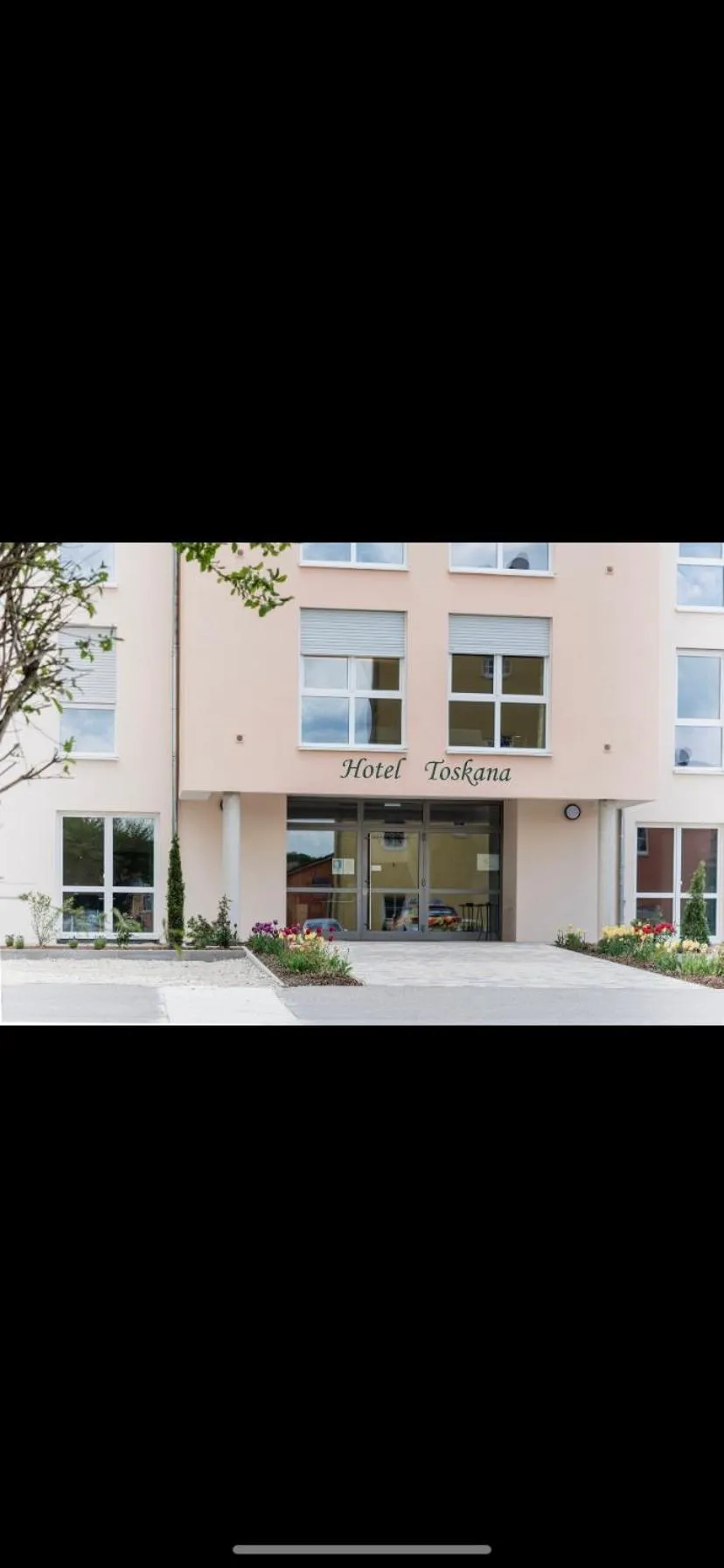 Property building in Hotel Villa Toskana