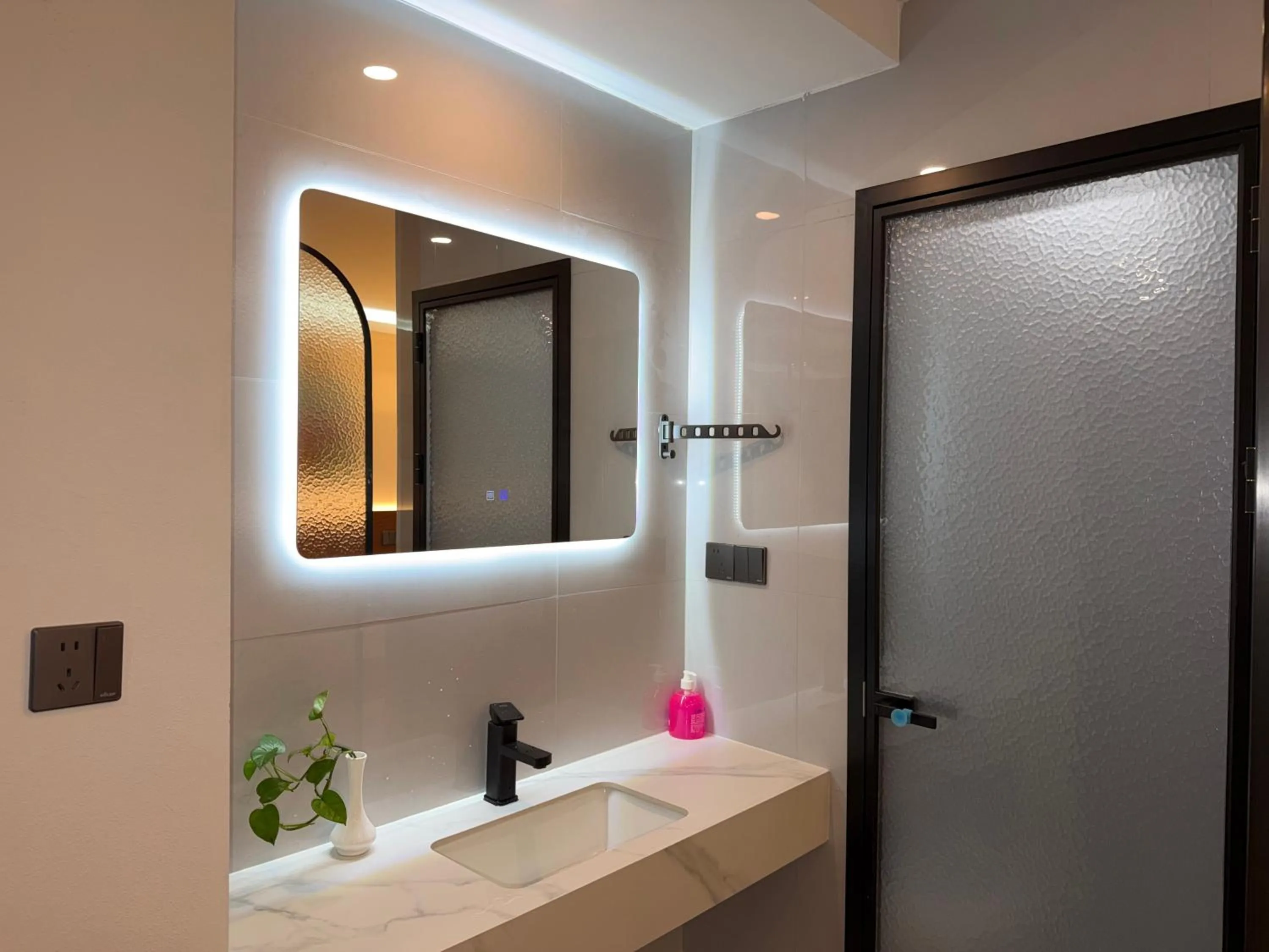 Li River Resort Villa Hotel