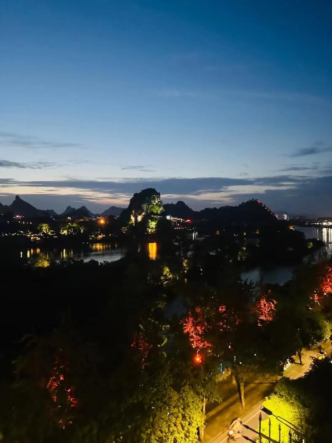 Night in Li River Resort Villa Hotel
