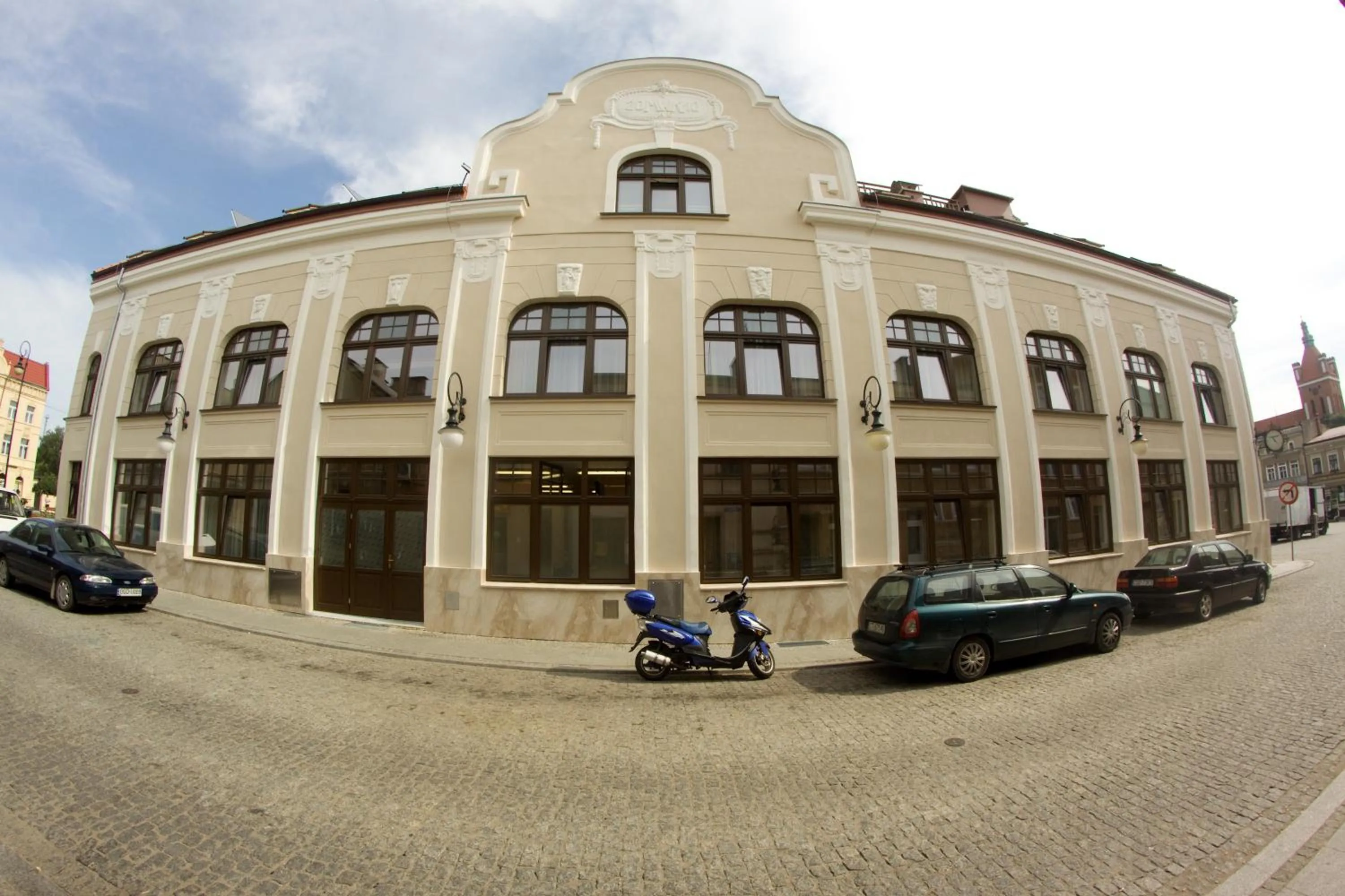 Facade/entrance in Hotel Vabank