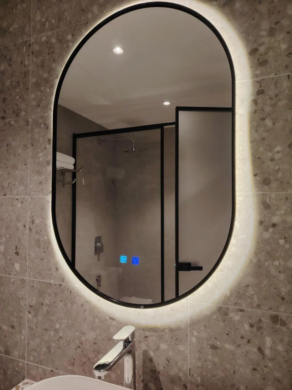 Shower in The Jerai Hotel Sungai Petani