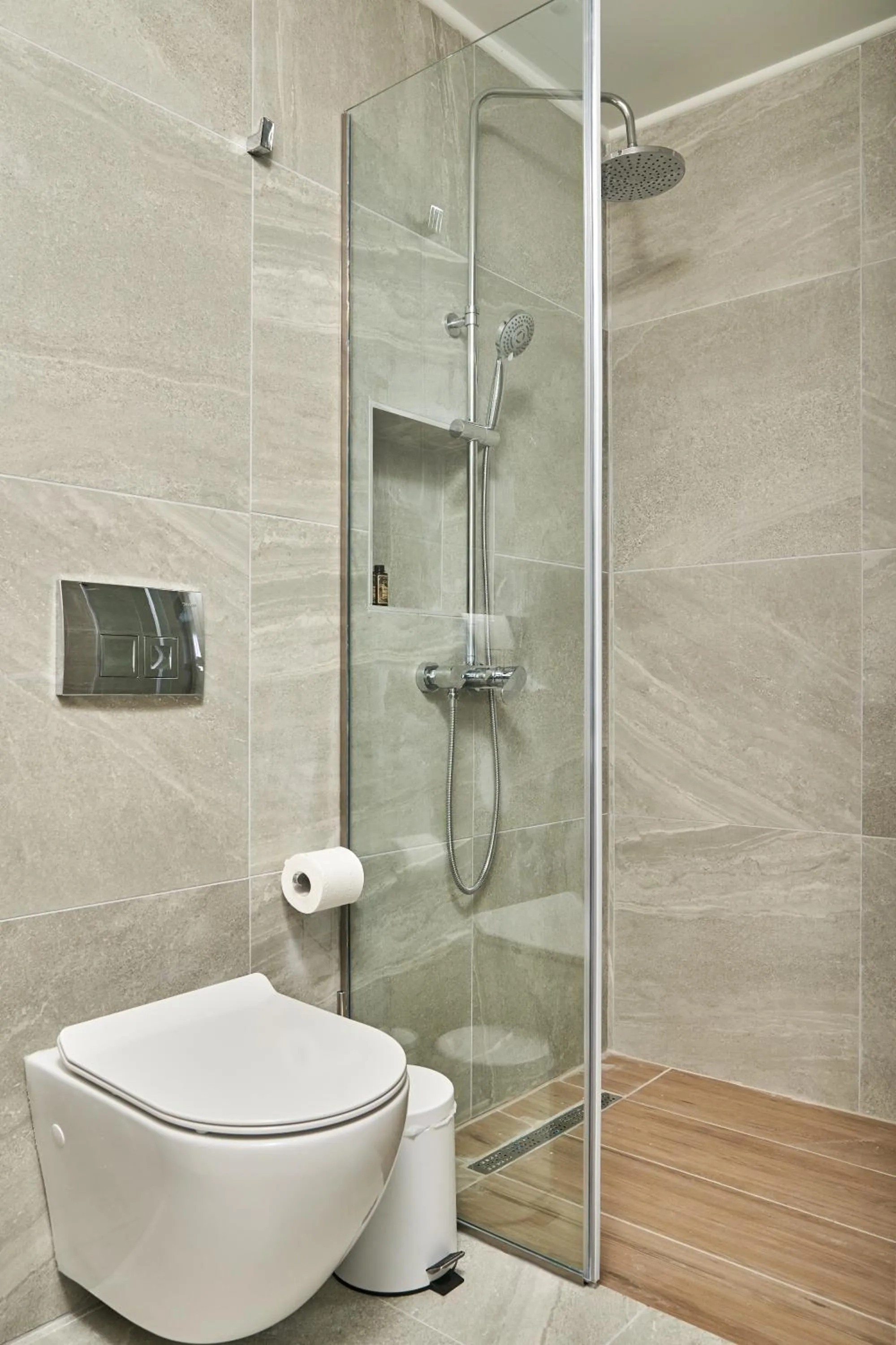 Bathroom in Mougre studios