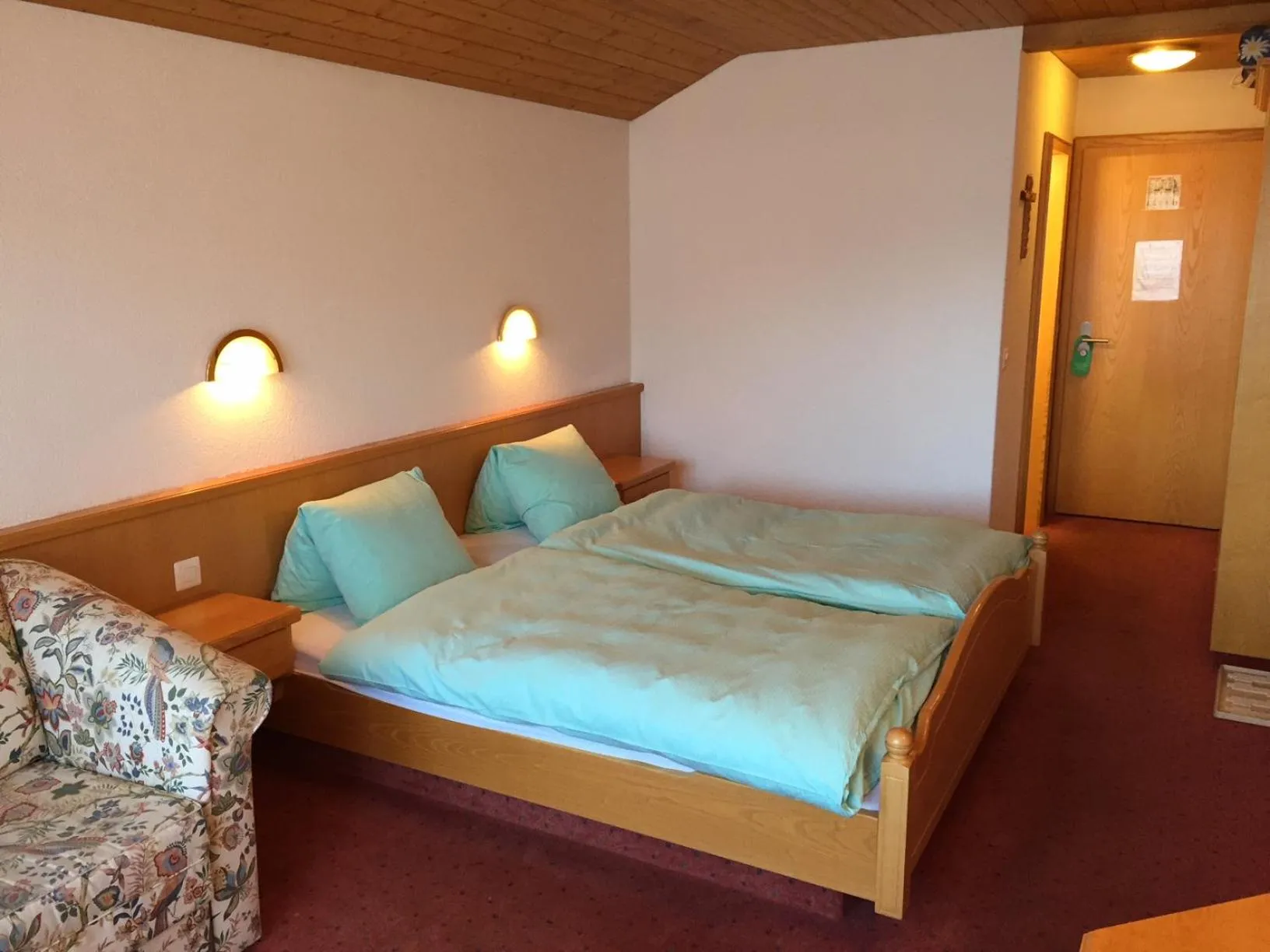 Bed in Hotel Restaurant Rothorn