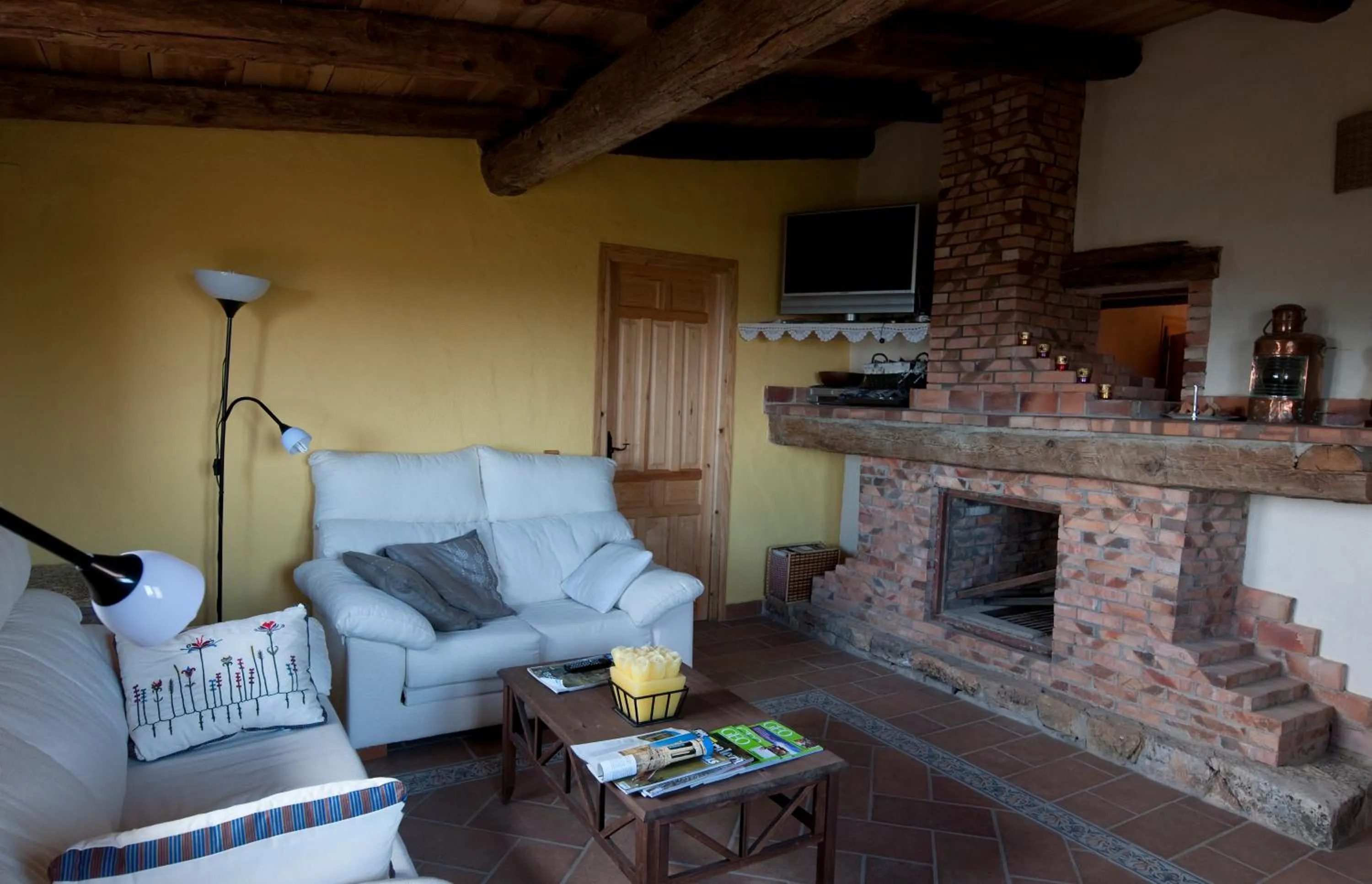 Living room in Observatorio de Buitres Mas de Bunyol