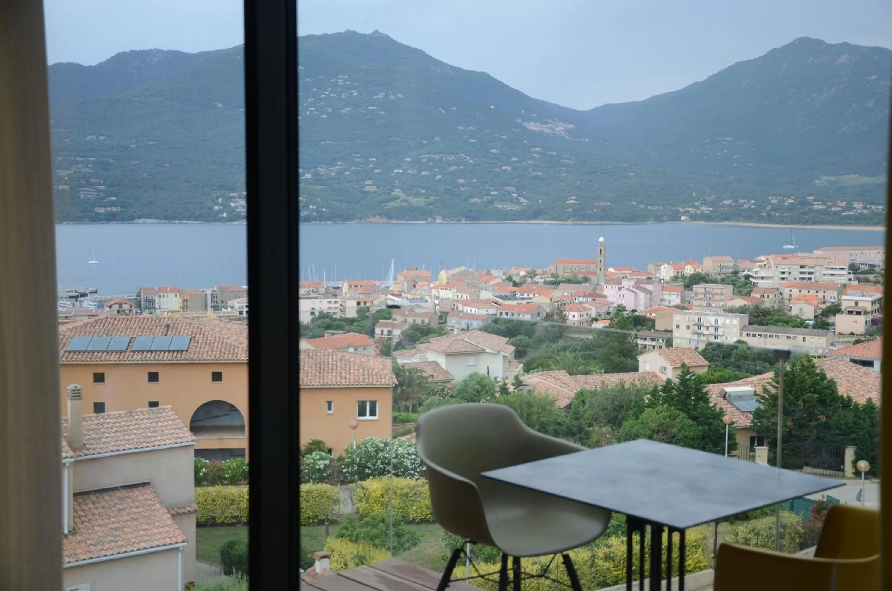 Double Room with Terrace and Sea View in Casa Mare E Vista
