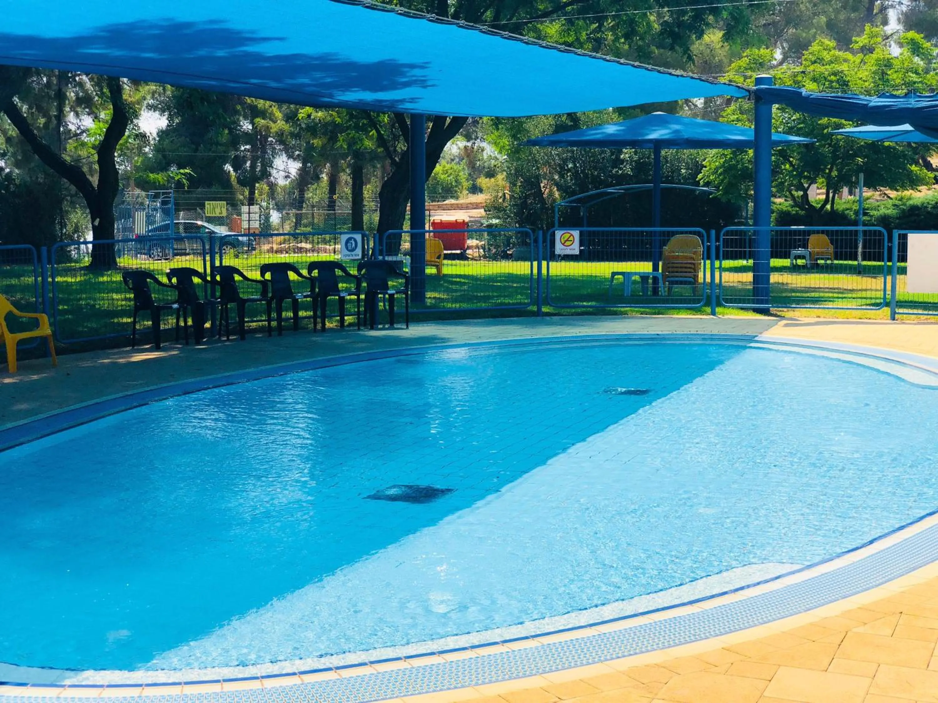Swimming pool in Kibbutz Malkiya Travel Hotel