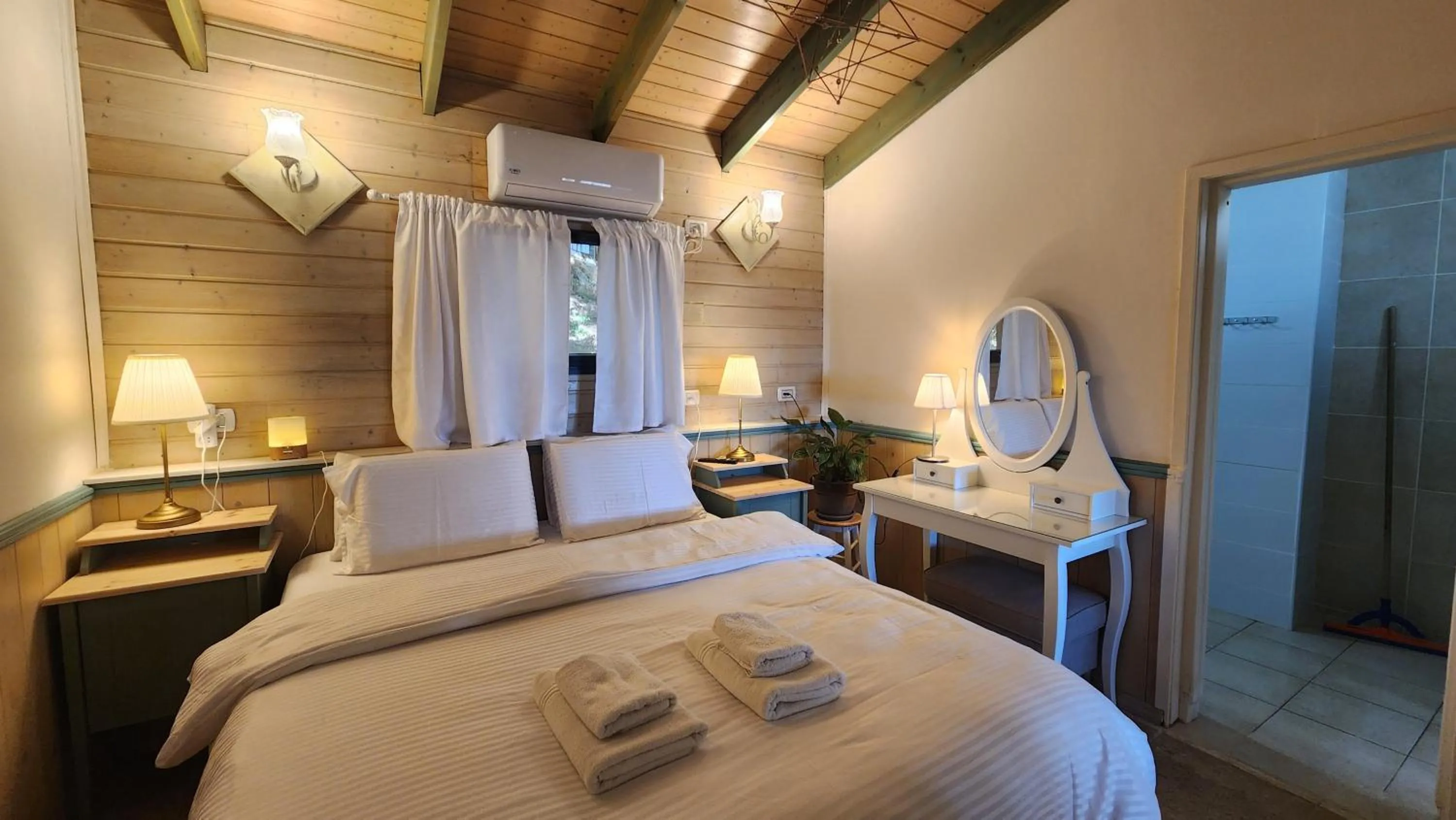 Bedroom, Bed in Dream Time