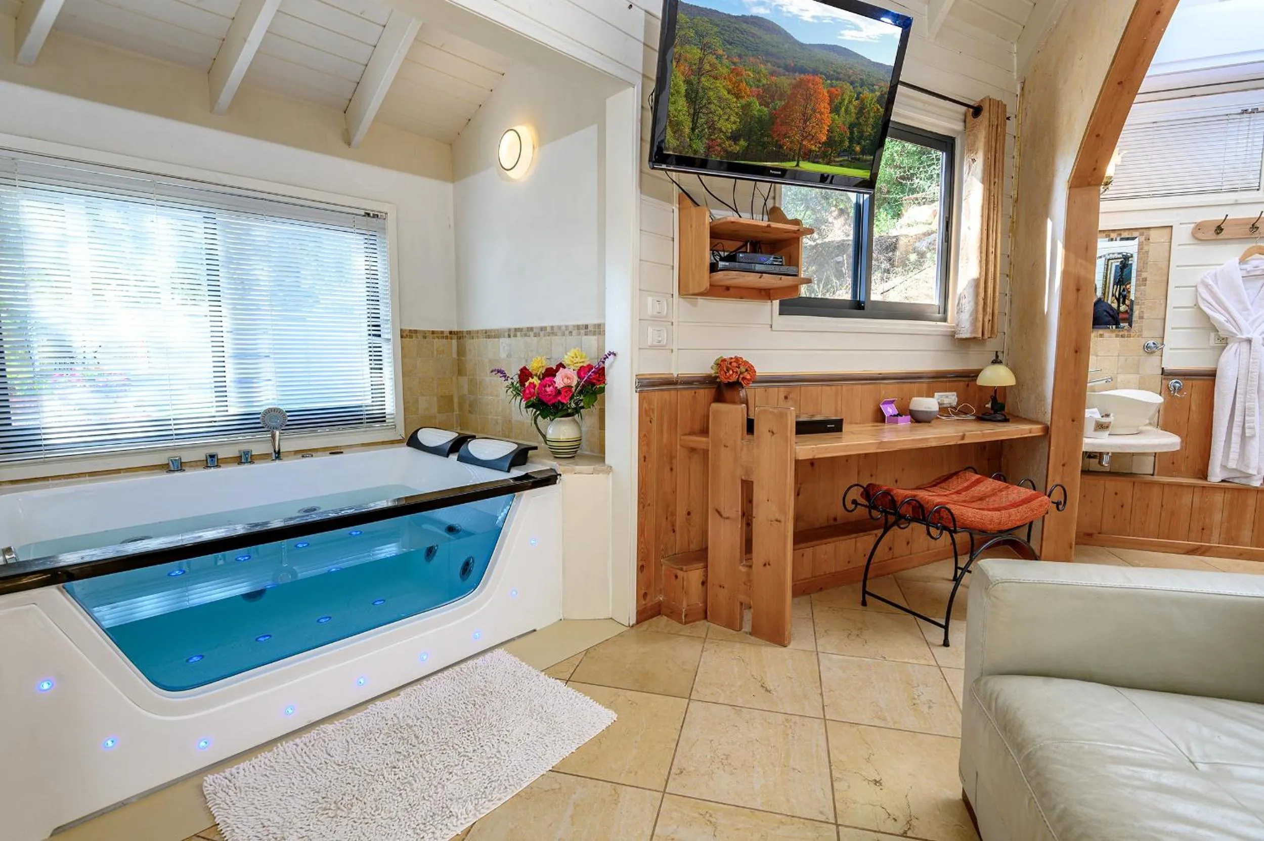Hot Tub in Dream Time