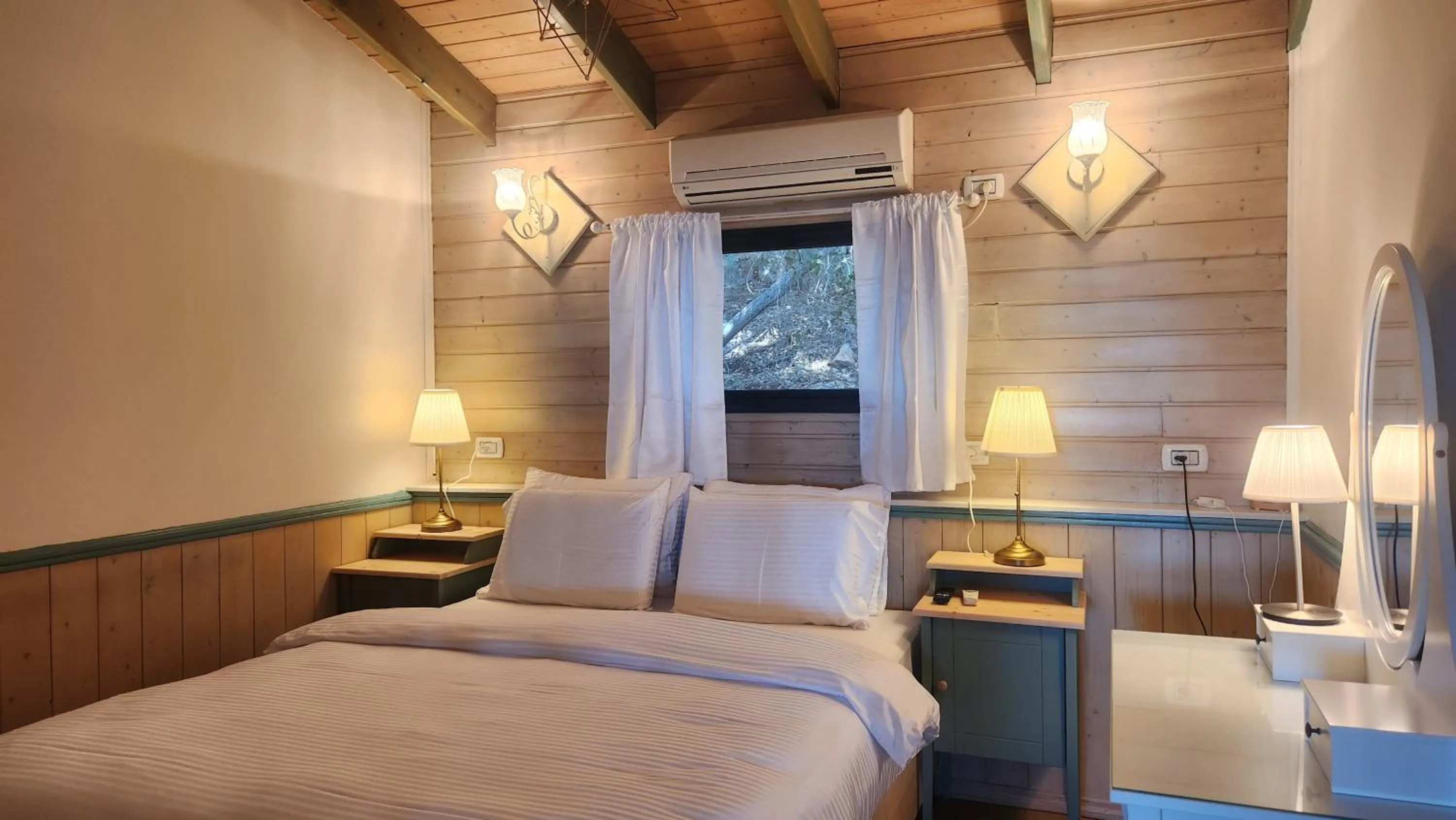 Bedroom, Bed in Dream Time