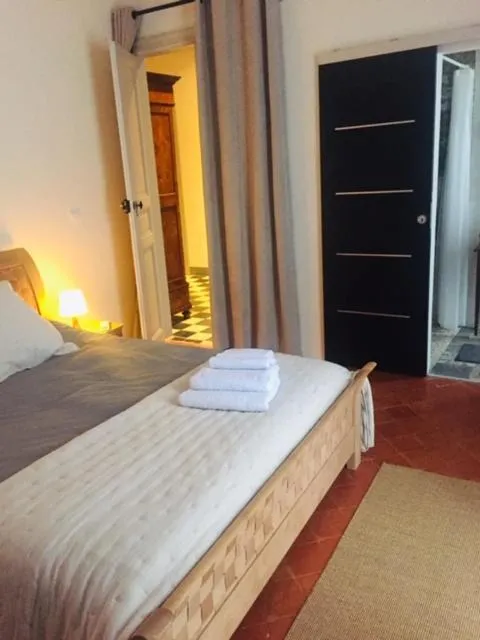 Photo of the whole room, Bed in Casa Cessenon