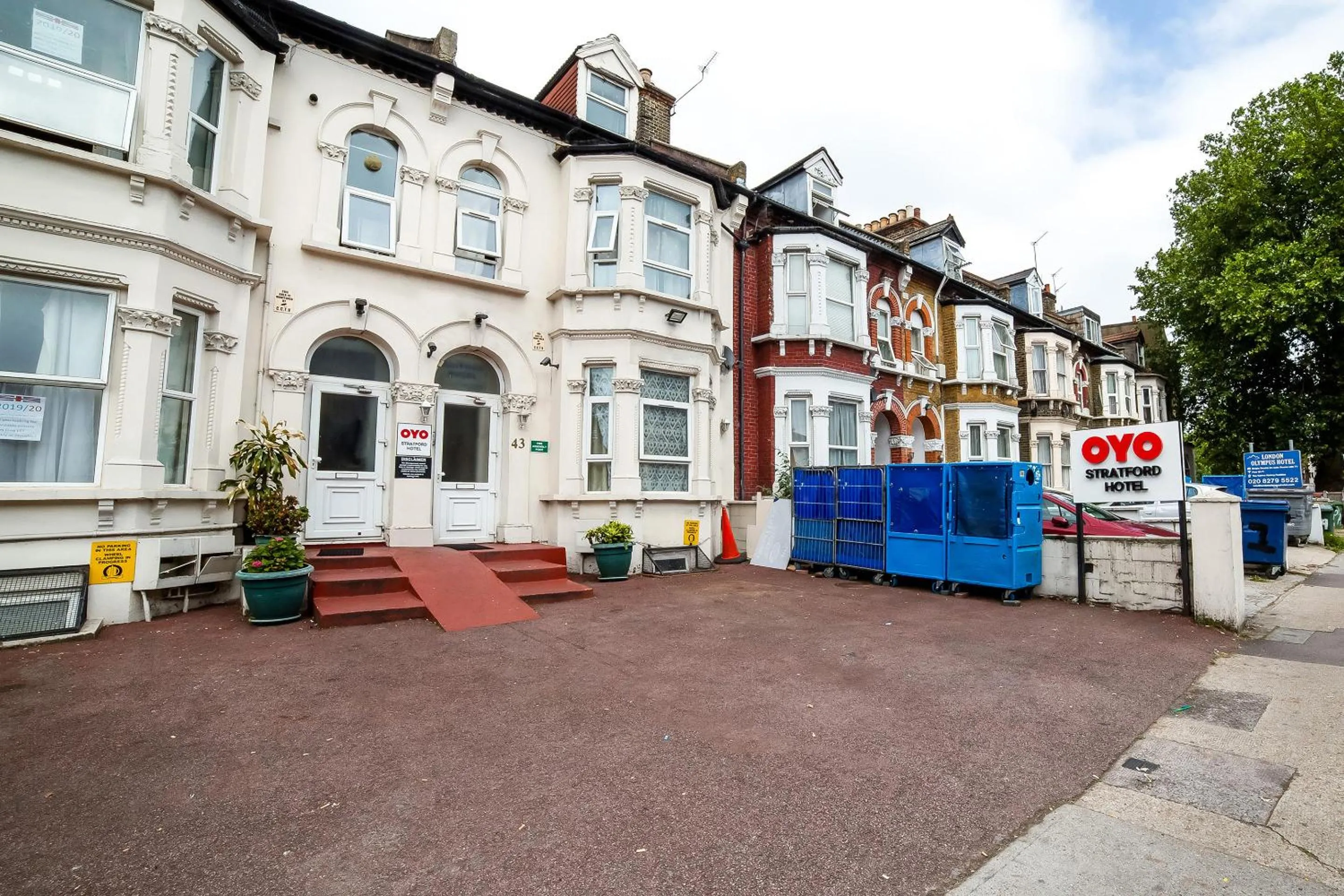 Property building in Stratford Hotel