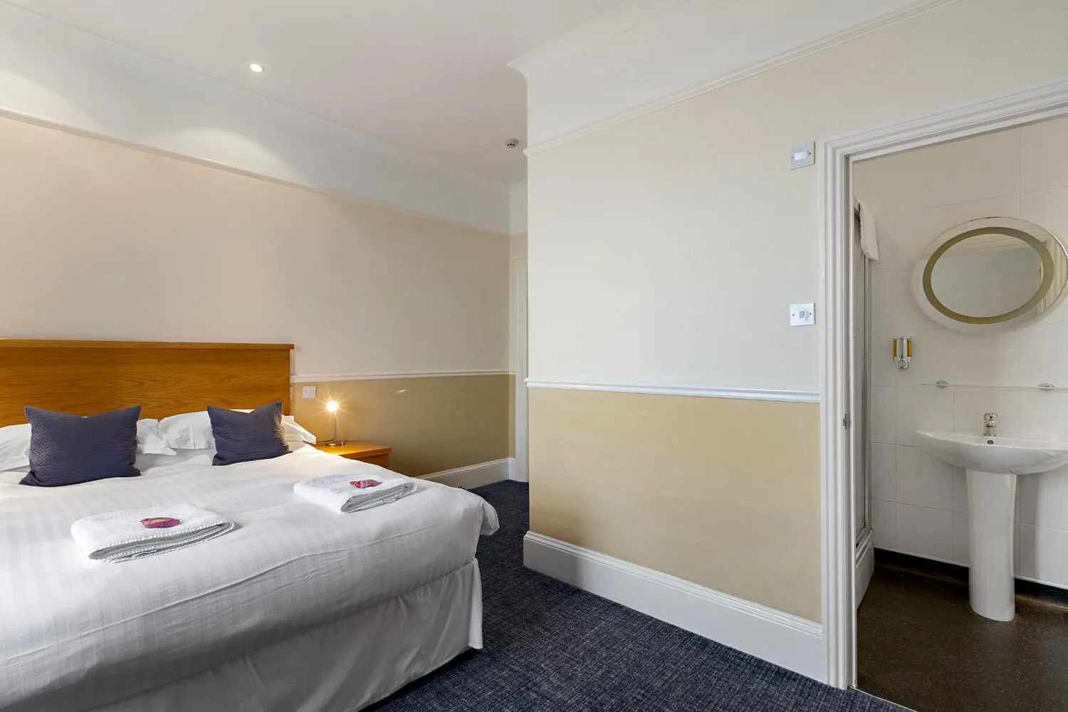 Bed in Babbacombe Royal Hotel and Carvery