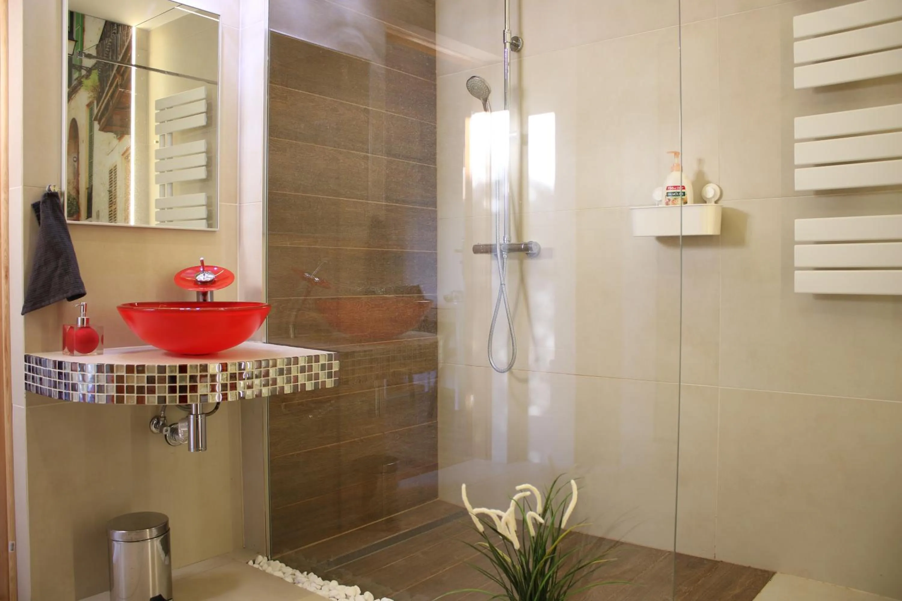 Shower in Słoneczny Dom pokoje i apartament na wynajem