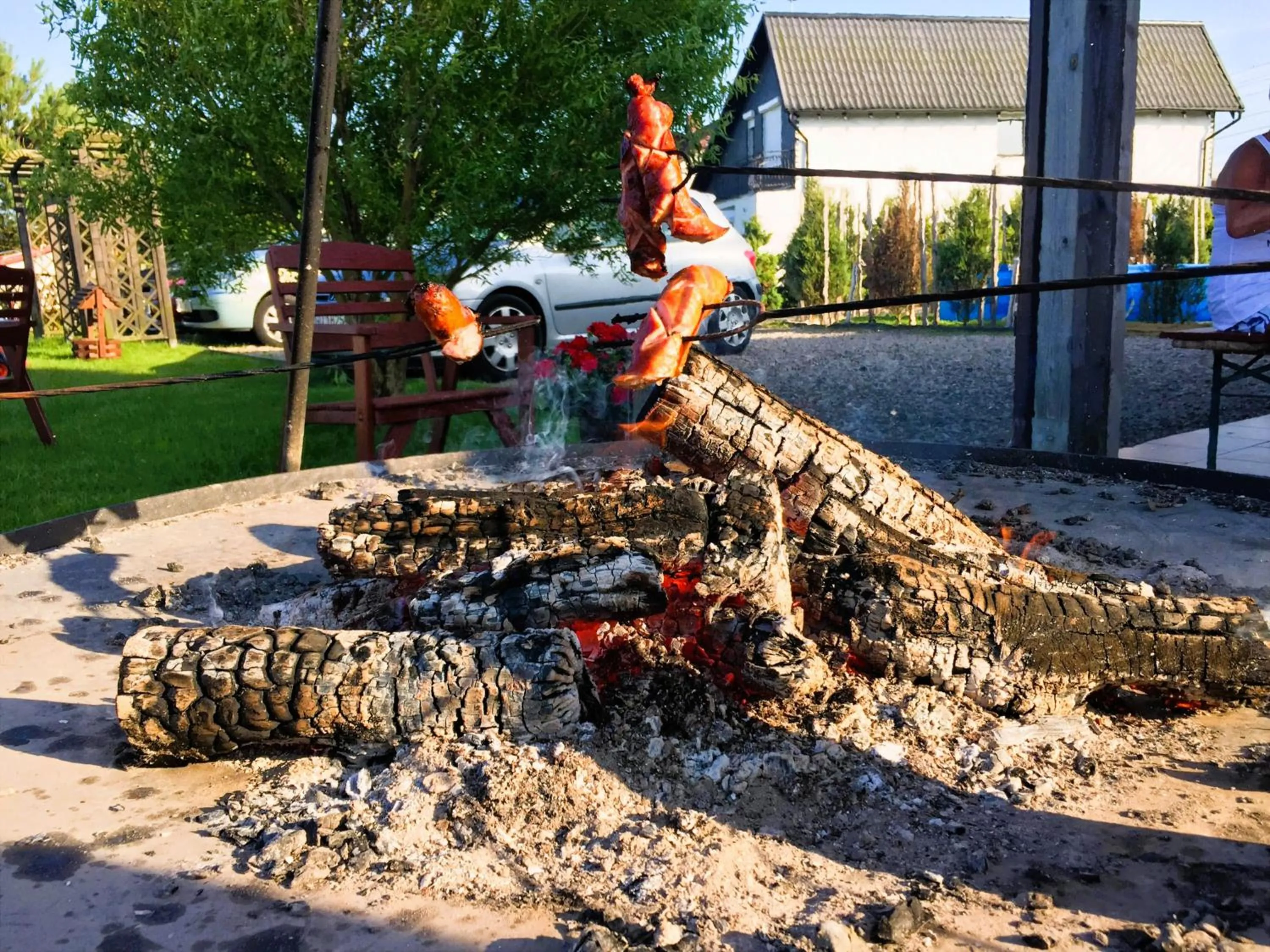 BBQ facilities in Słoneczny Dom pokoje i apartament na wynajem