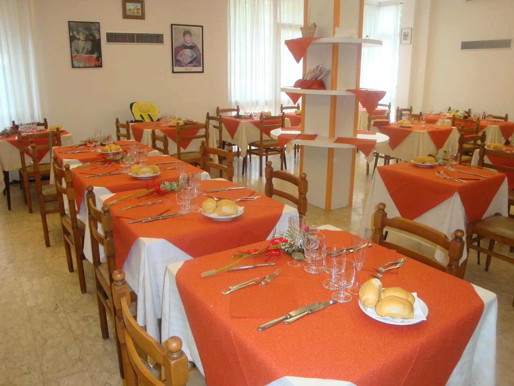 Restaurant/places to eat in Hotel Graziana