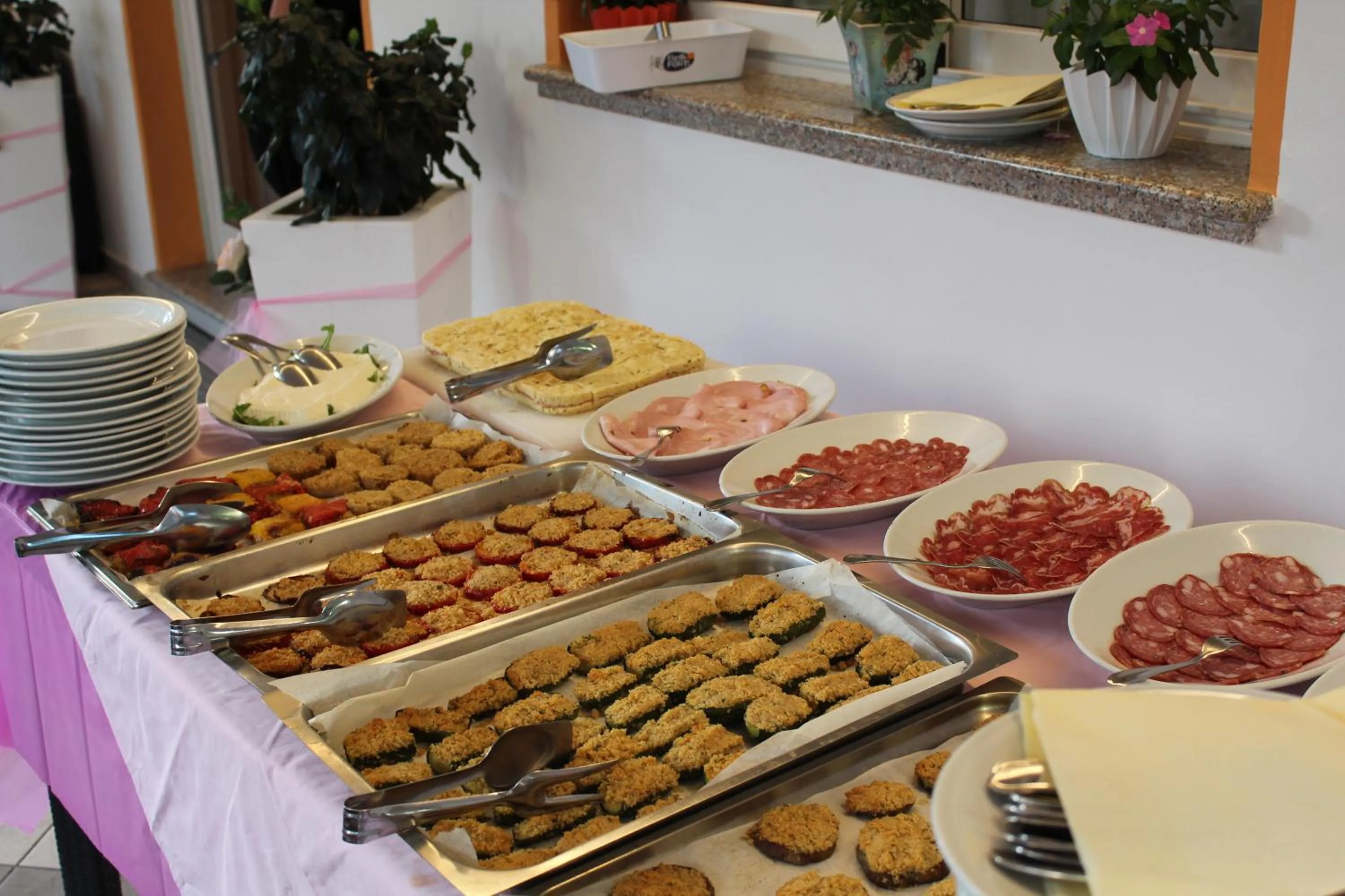 Food and drinks in Hotel Graziana