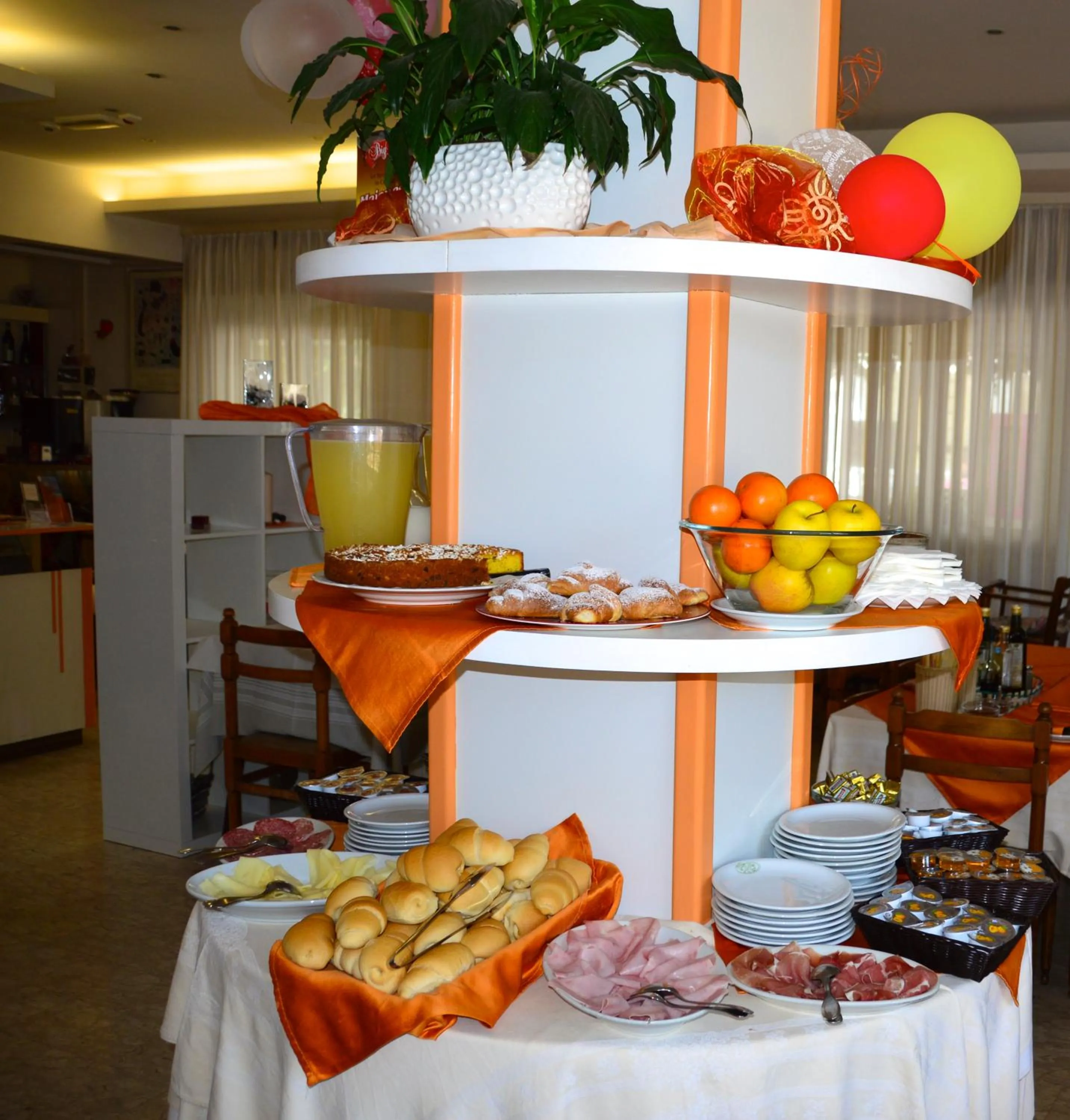 Buffet breakfast in Hotel Graziana