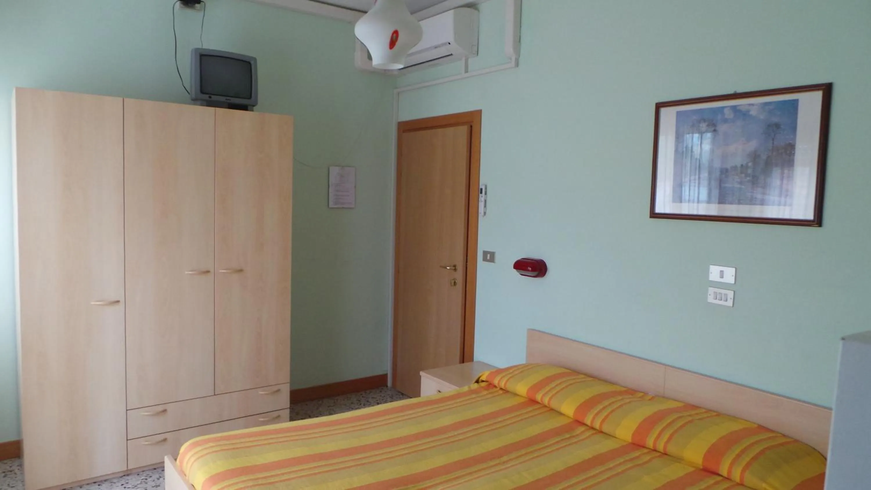 Photo of the whole room in Hotel Graziana