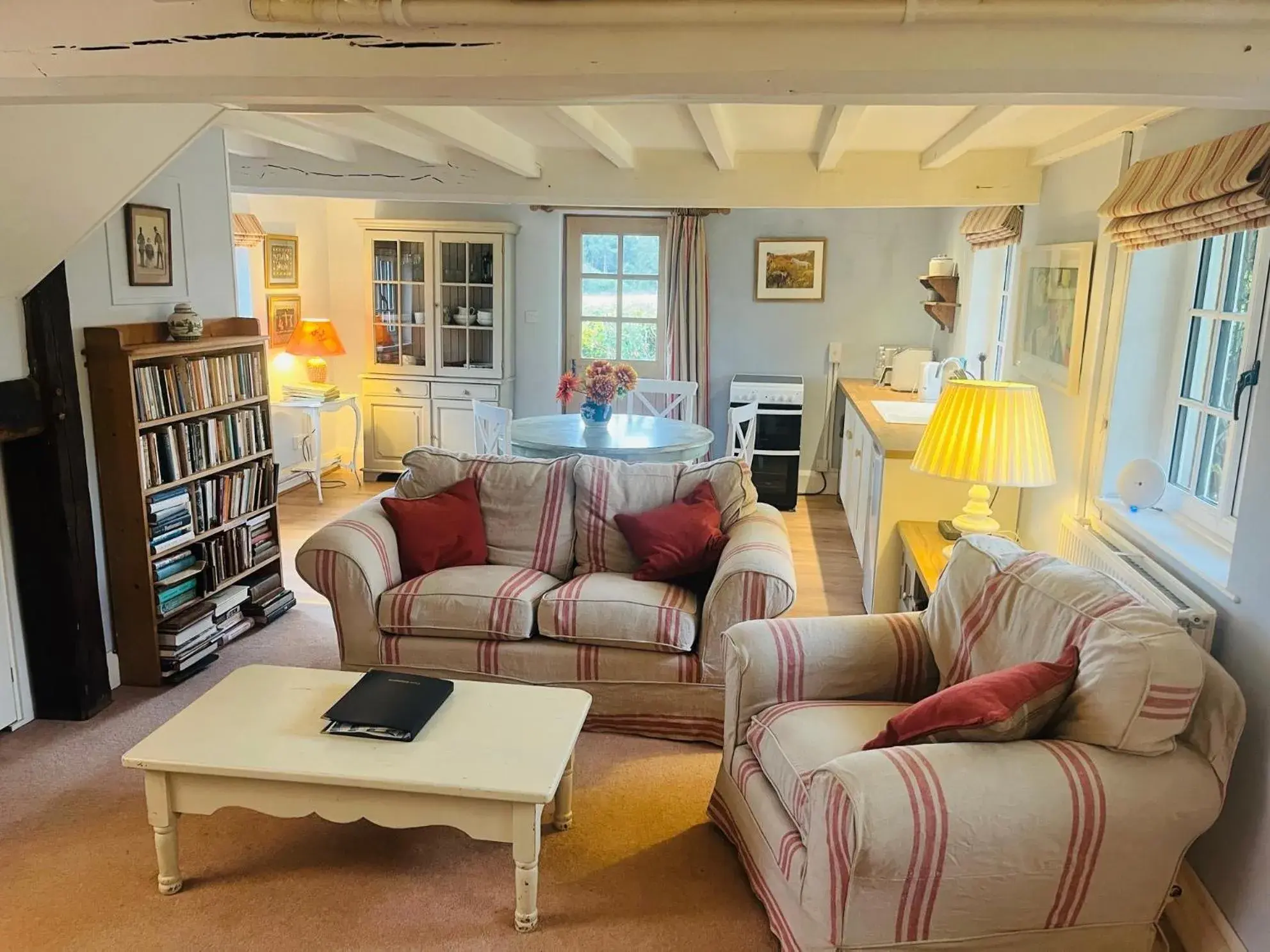Living room in Mulsford Cottage Living room in Mulsford Cottage