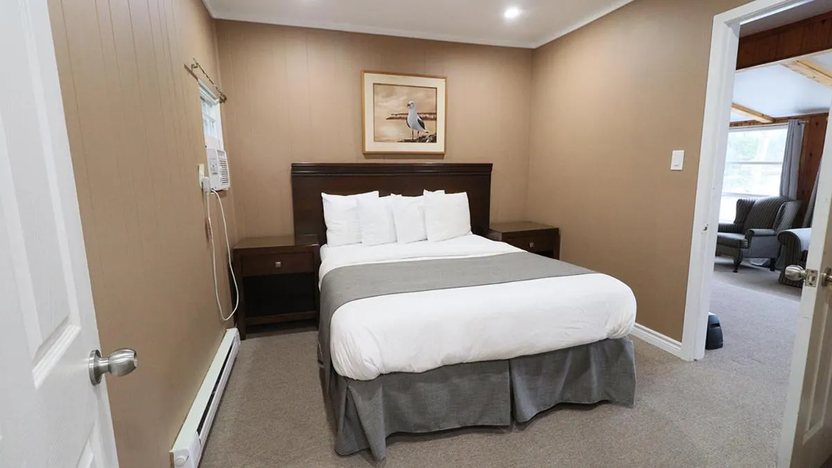 Bed in Algonquin Lakeside Inn