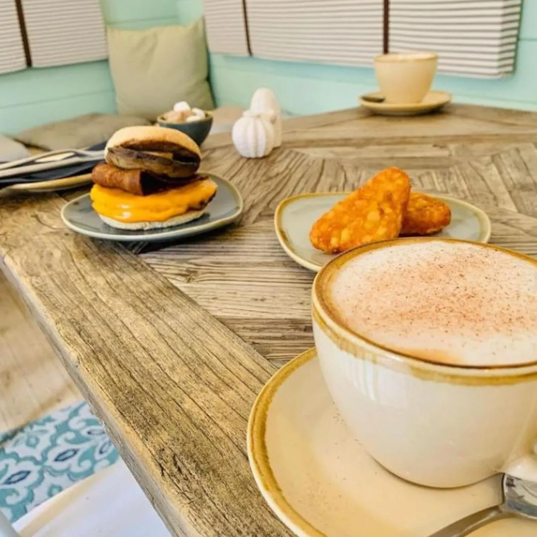 Restaurant/places to eat in The Clarence Boutique Rooms