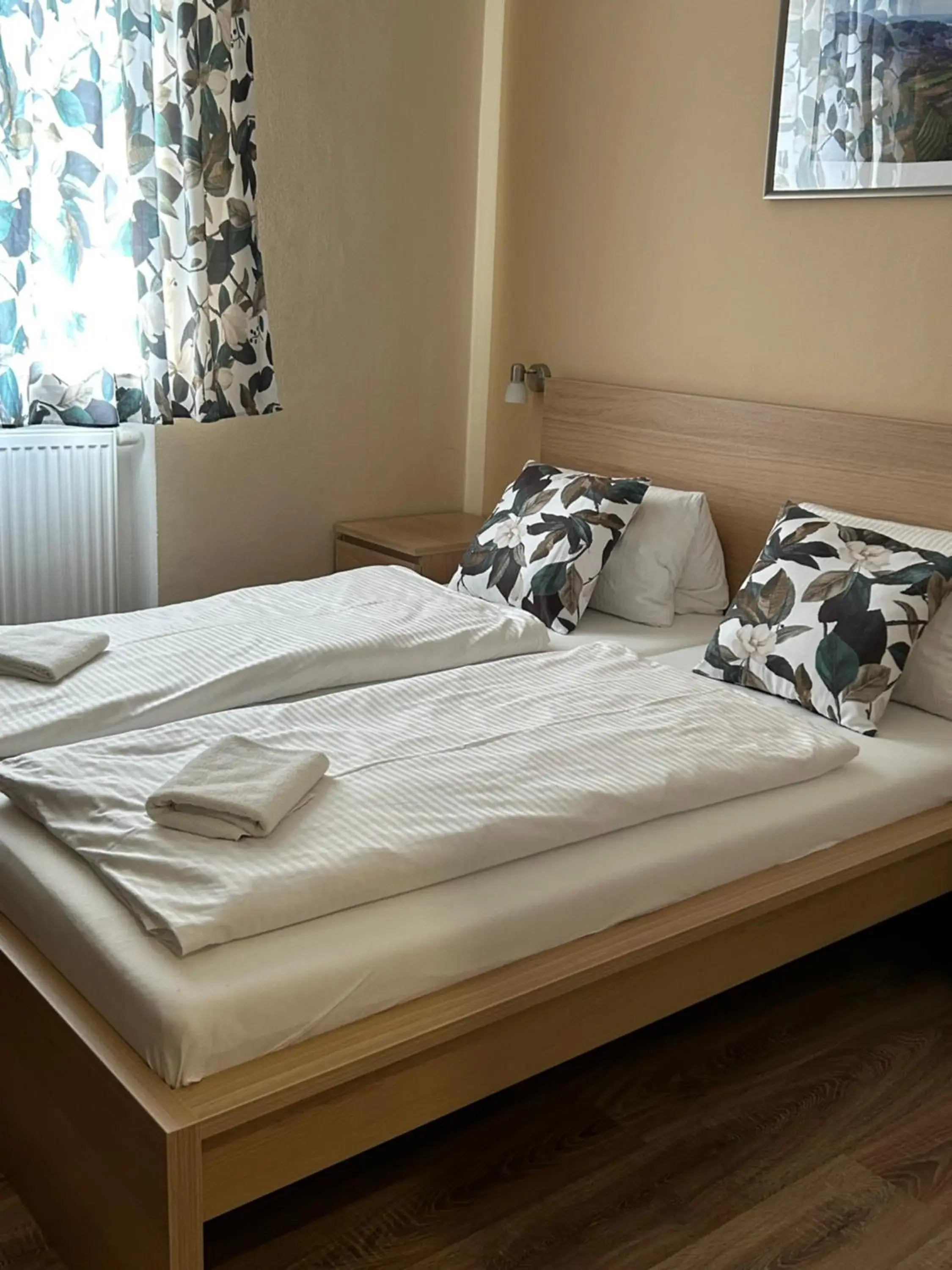 Quadruple Room with Private Bathroom in Hotel & Restaurace Pizzerie Jasany Quadruple Room with Private Bathroom in Hotel & Restaurace Pizzerie Jasany