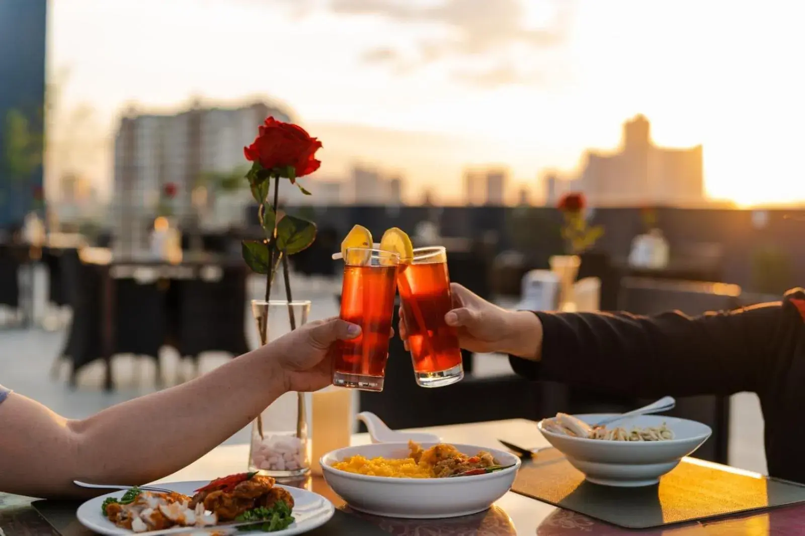 Restaurant/places to eat in Ramada Encore by Wyndham Makati Restaurant/places to eat in Ramada Encore by Wyndham Makati