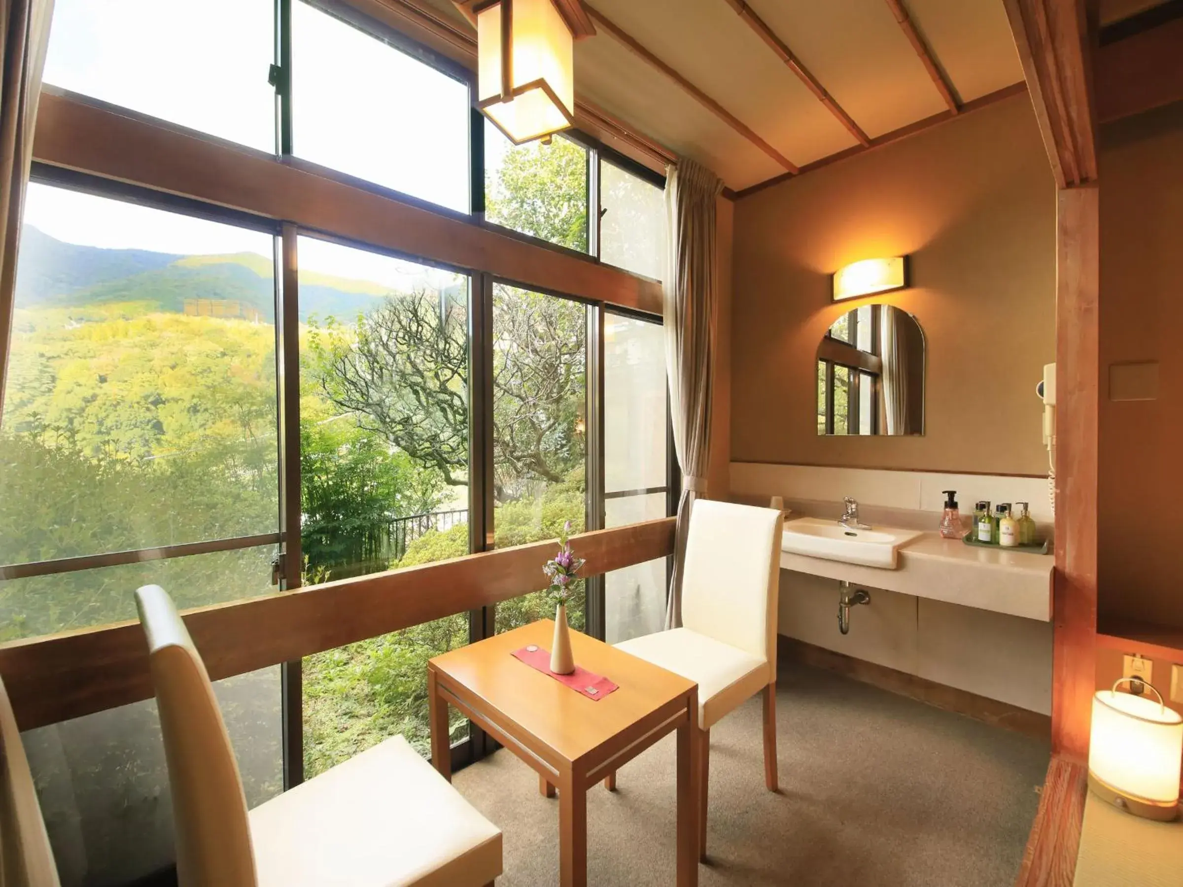 Photo of the whole room in Yugawara Ohnoya Ryokan Photo of the whole room in Yugawara Ohnoya Ryokan