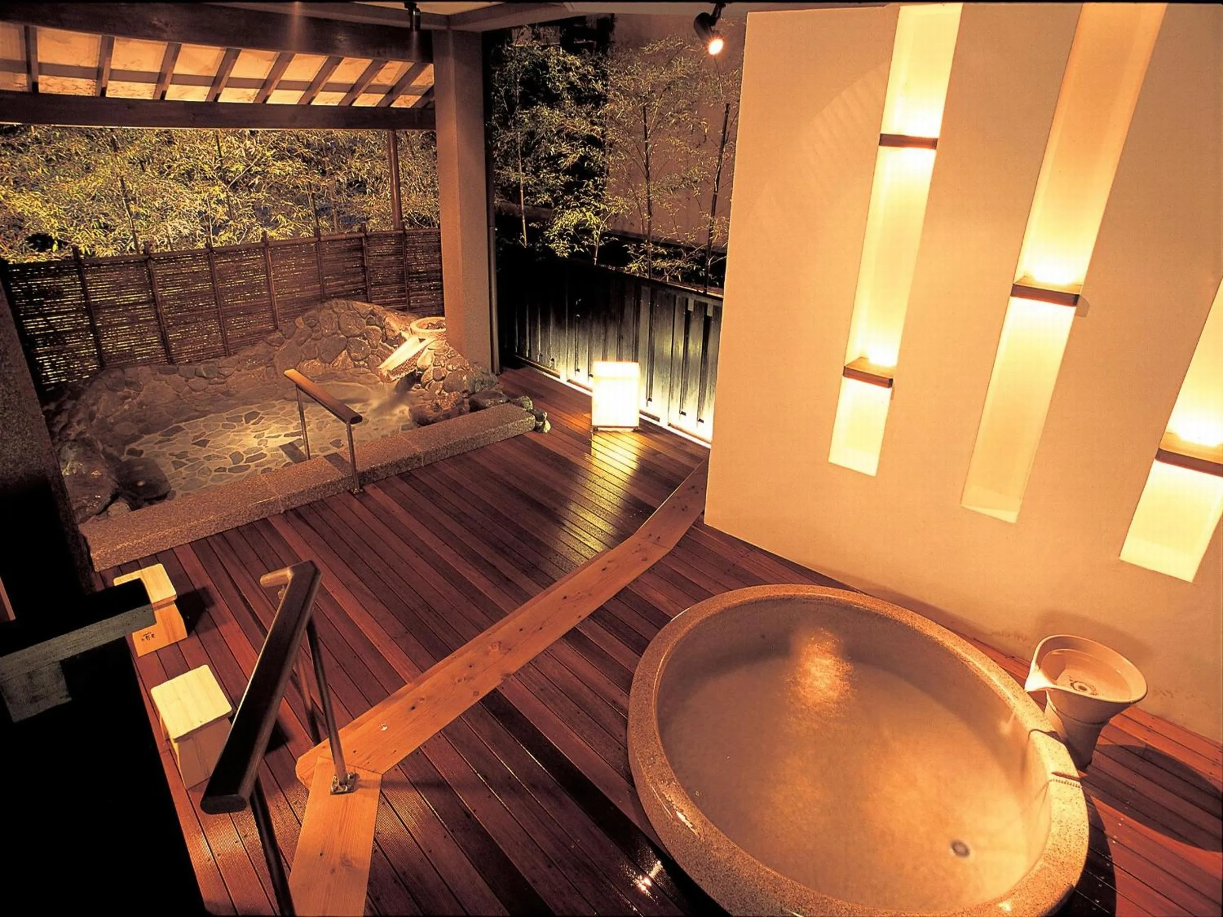 Hot Spring Bath in Yugawara Ohnoya Ryokan