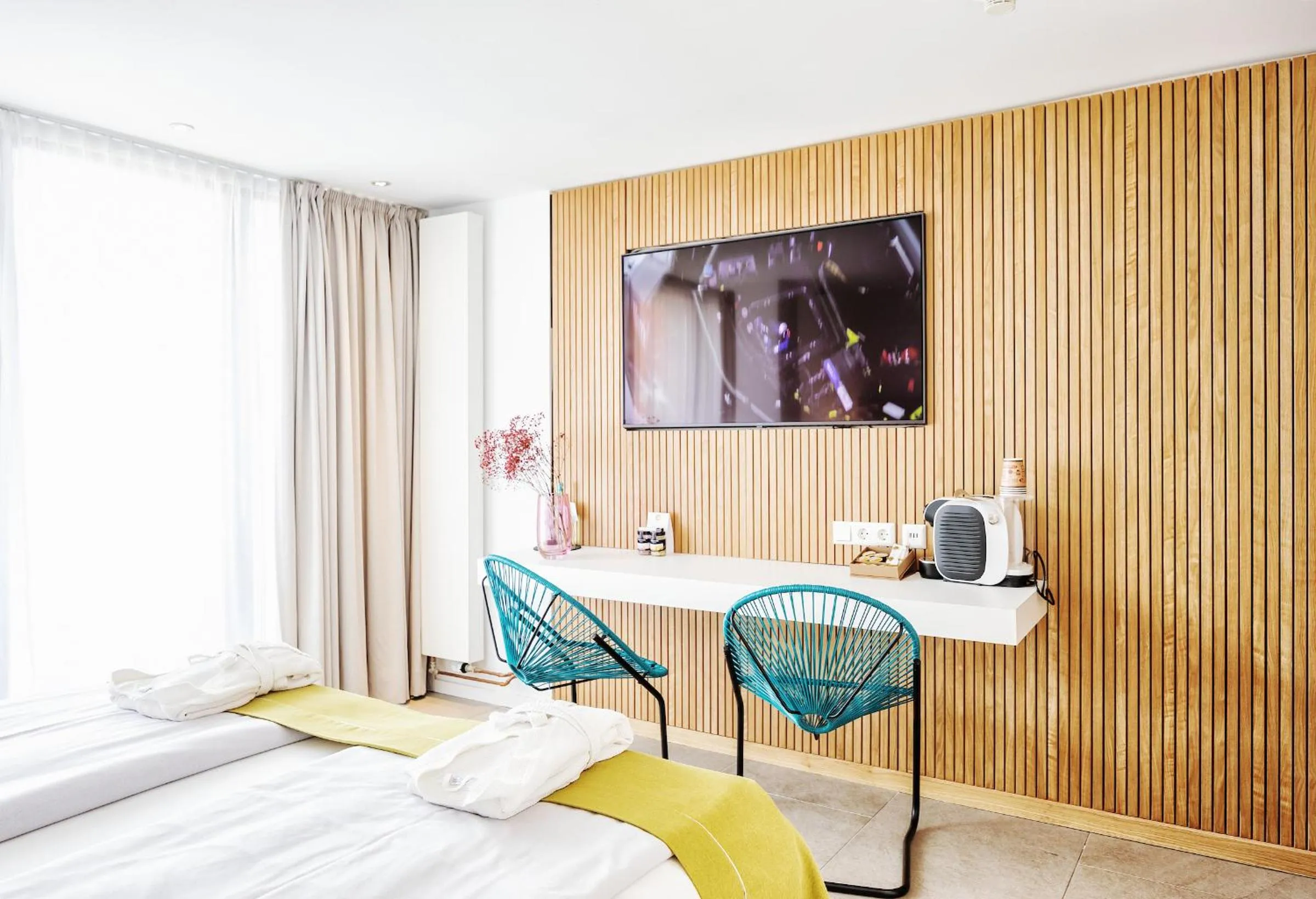 TV and multimedia, Bed in Seevital Hotel & SPA - Ihr 4 Sterne Superior Hideaway direkt am See