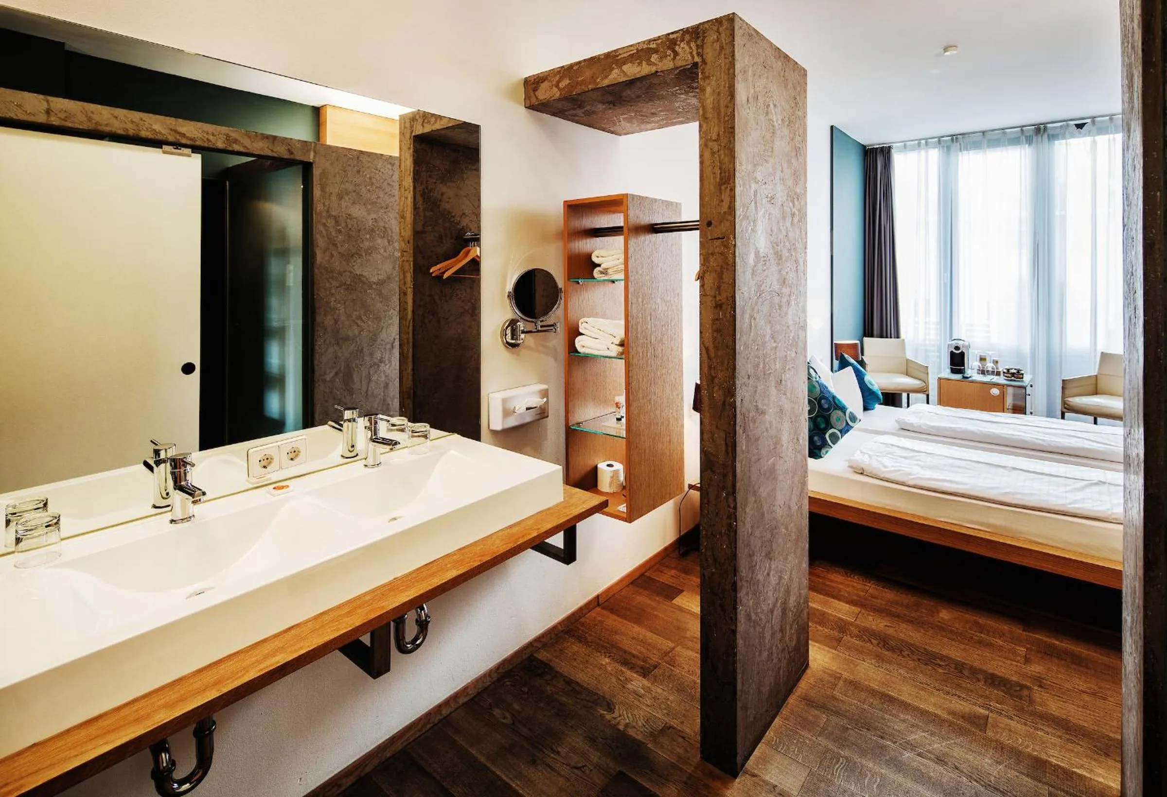 Bathroom, Bed in Seevital Hotel & SPA - Ihr 4 Sterne Superior Hideaway direkt am See