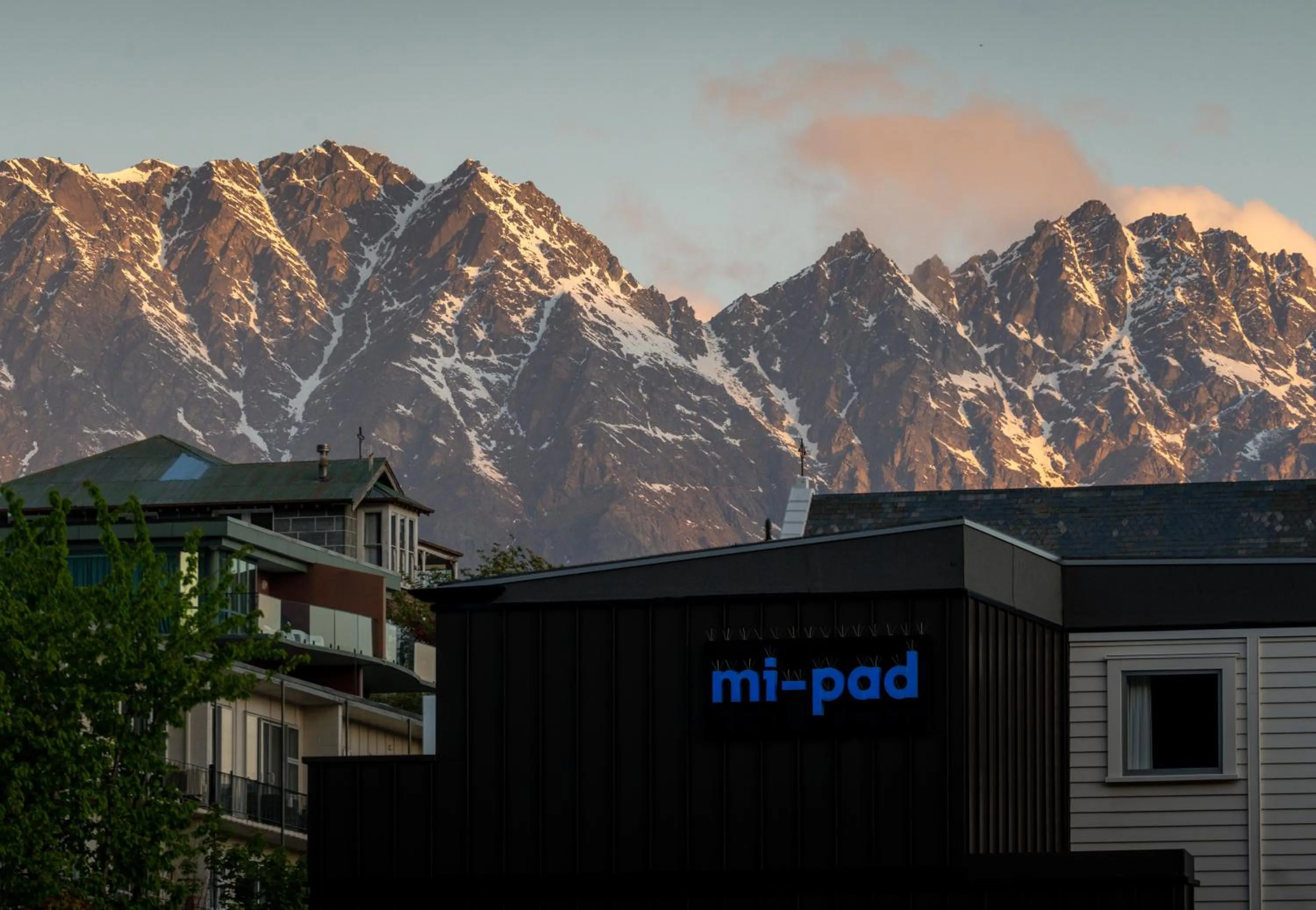 Property building in mi-pad Queenstown