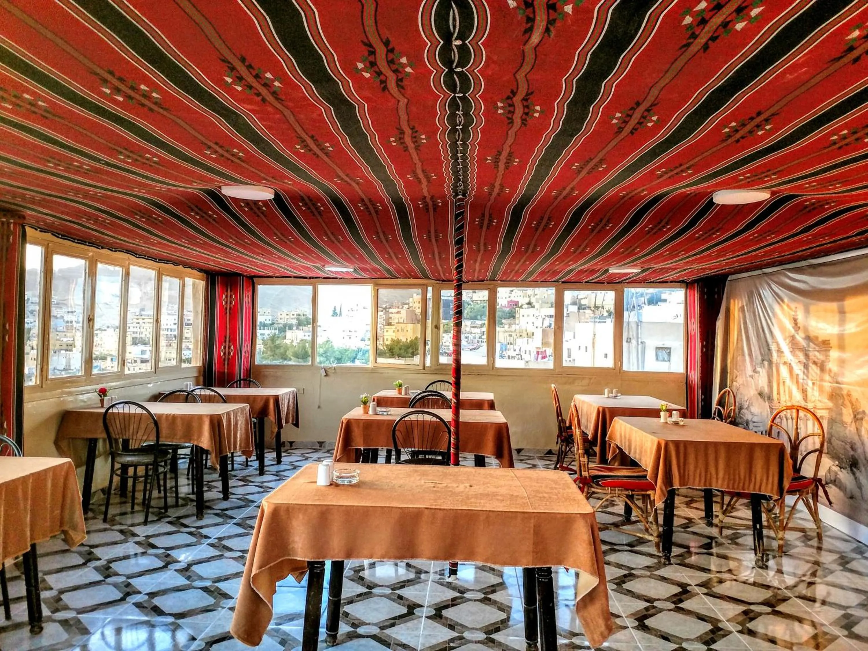 Restaurant/places to eat in Orient Gate