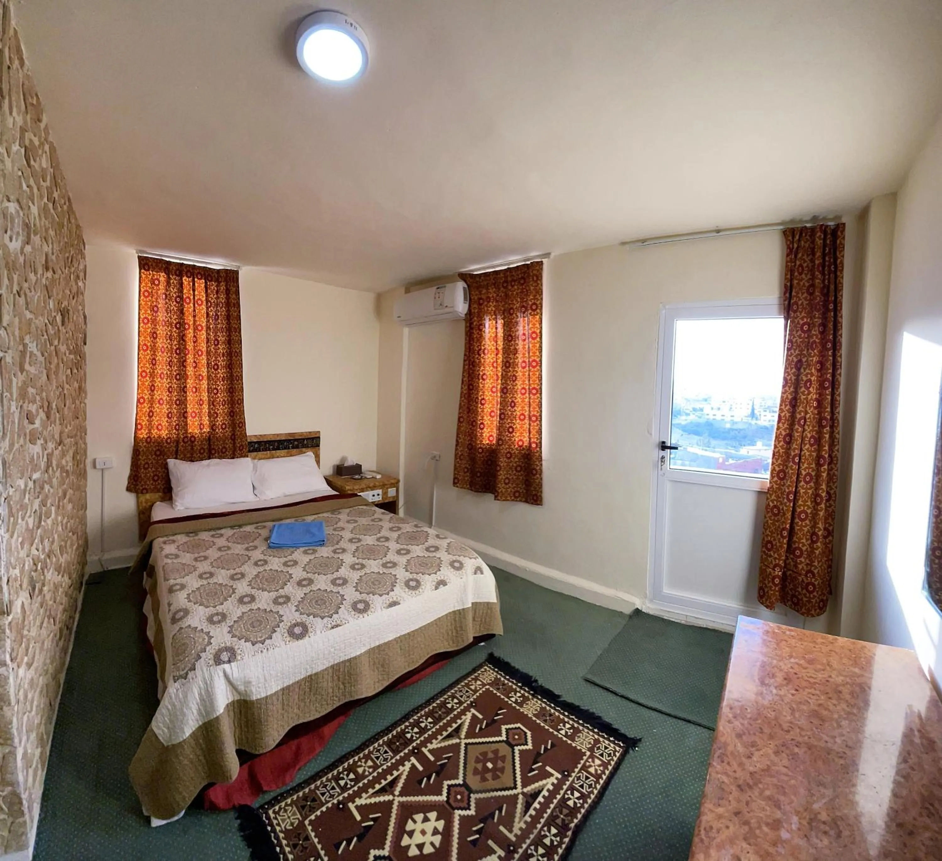 Bedroom, Bed in Orient Gate