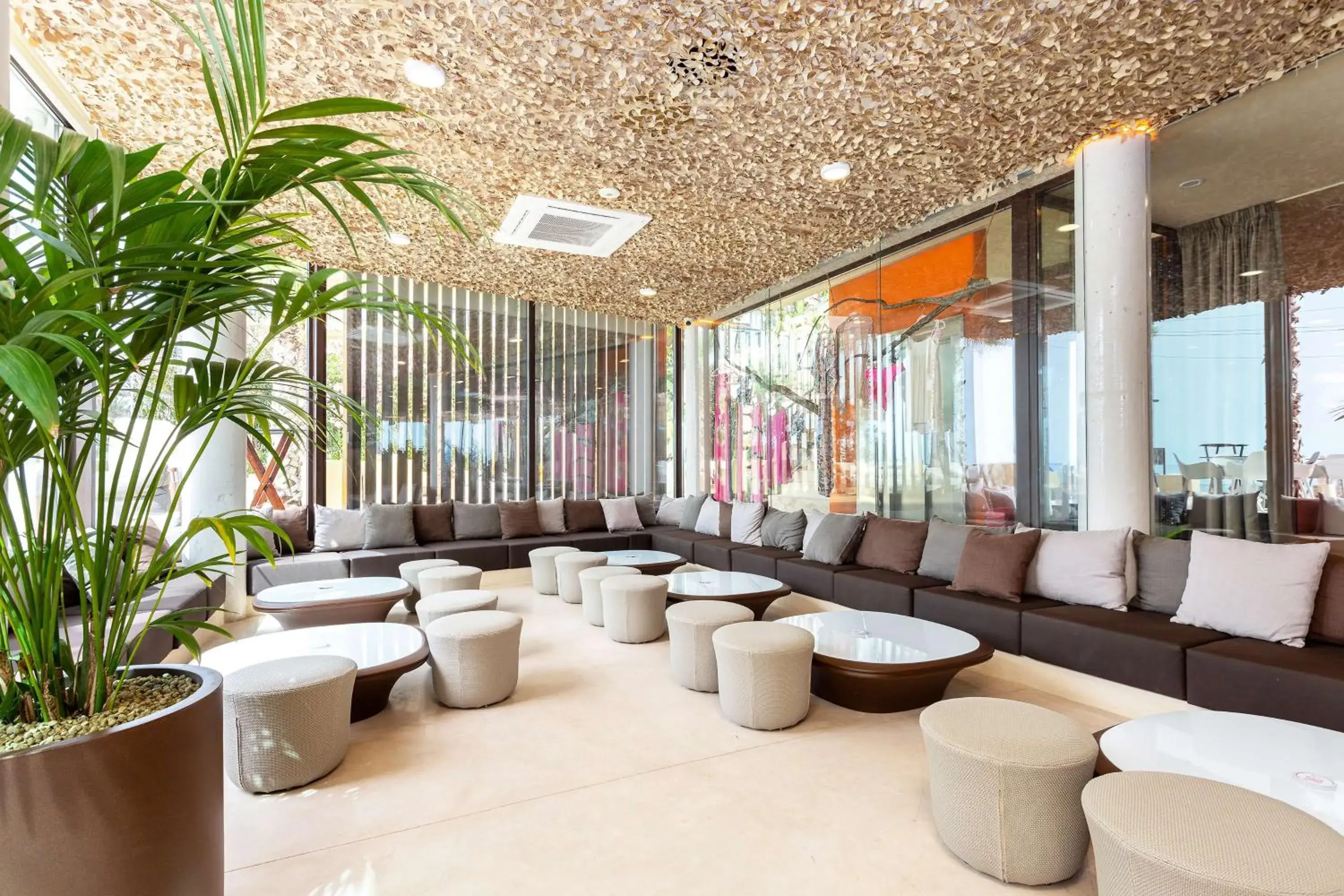 Restaurant/places to eat in Higuerón Hotel Curio Collection by Hilton Restaurant/places to eat in Higuerón Hotel Curio Collection by Hilton